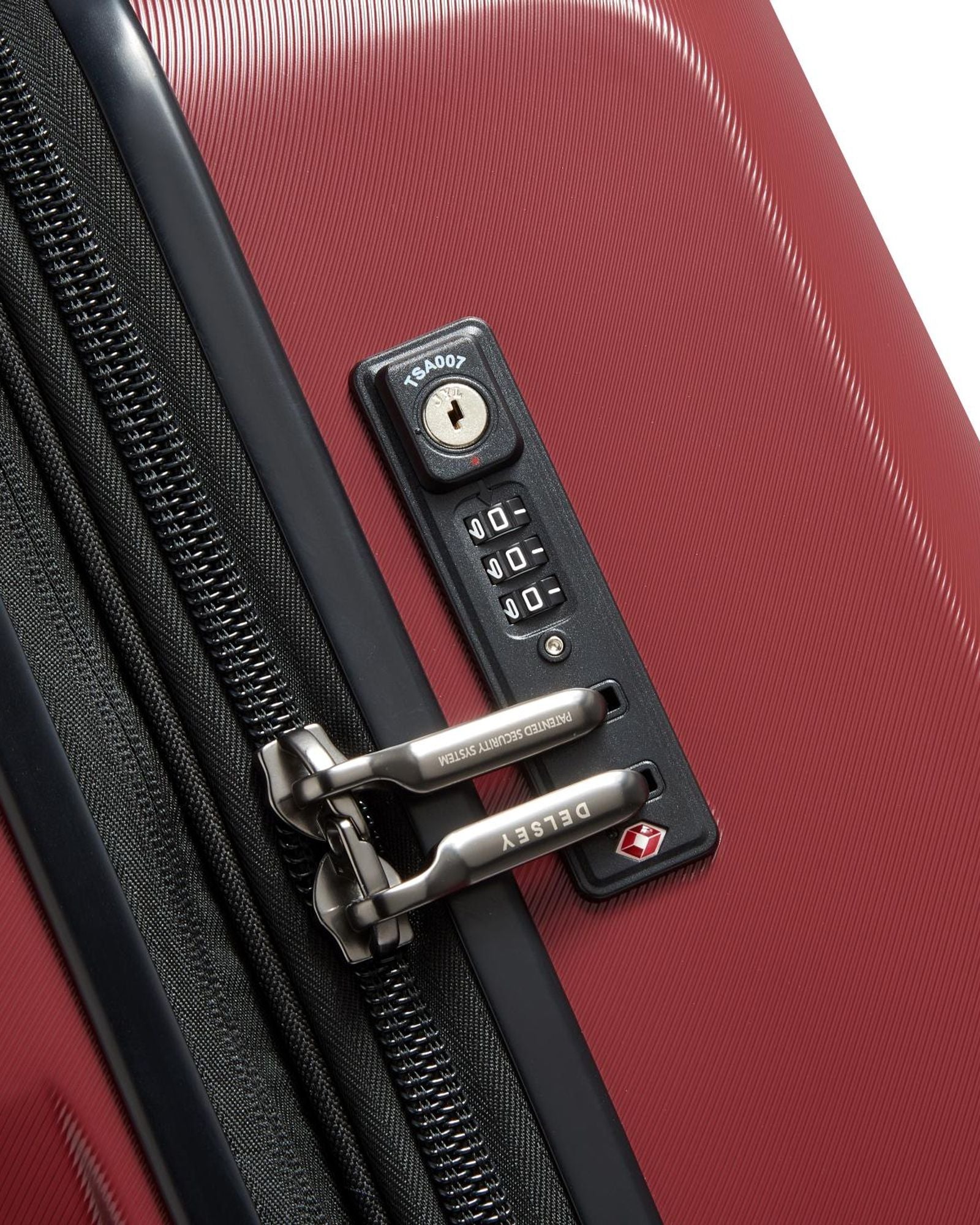 ديلسي باريس بروميناد هارد 2.0