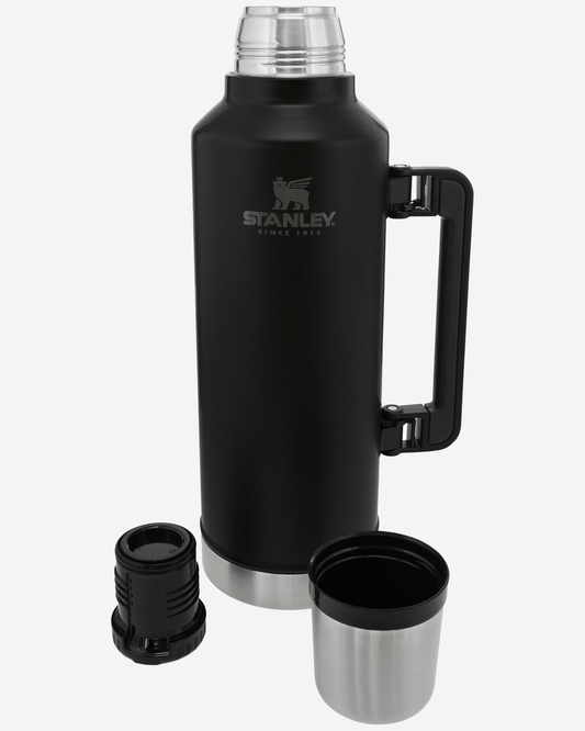 Stanley Classic Vacuum Bottle 1.4 L Matte Black