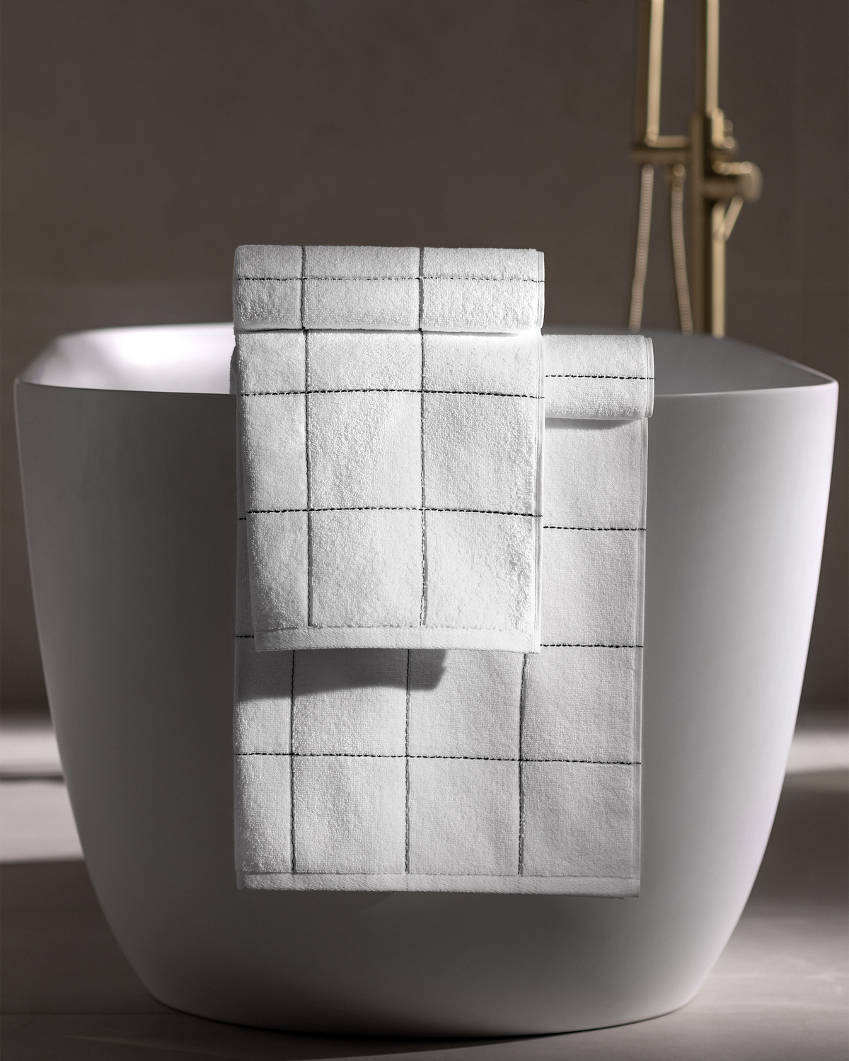Togas Matthew Bath Towel in Light Grey