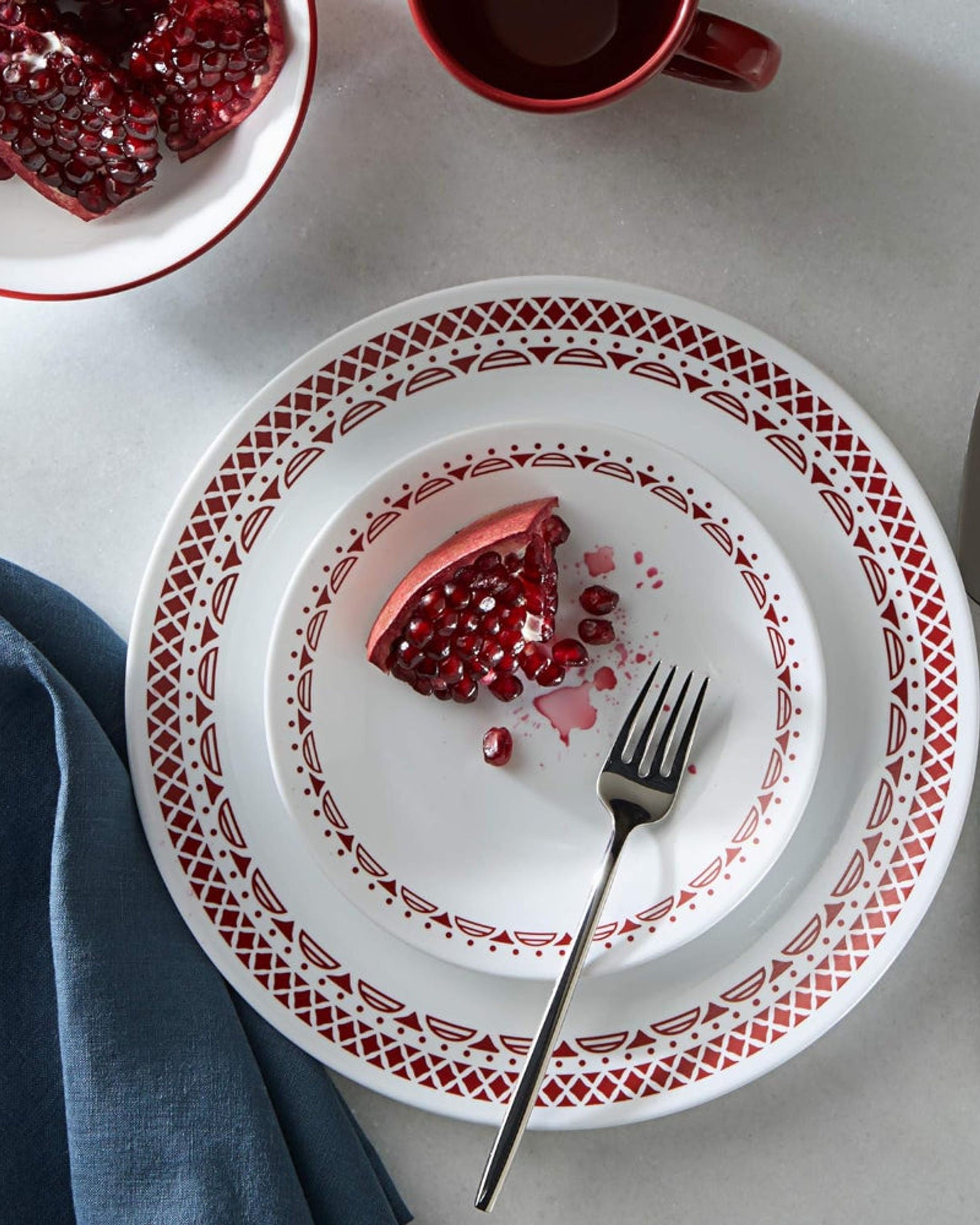 طقم عشاء كوريل قرطبة مكون من 16 قطعة مع كوب