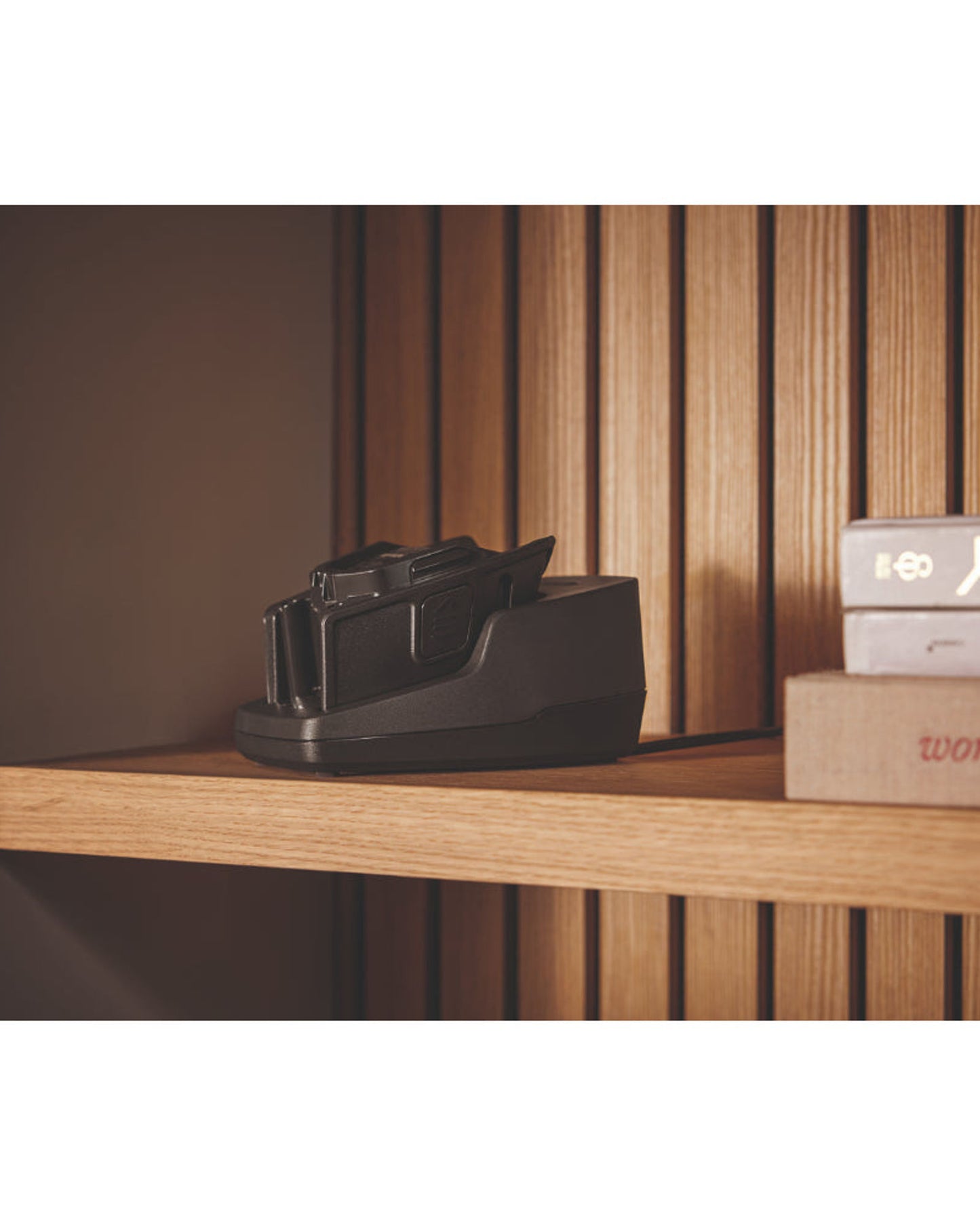 حامل شاحن Miele - HX-LS