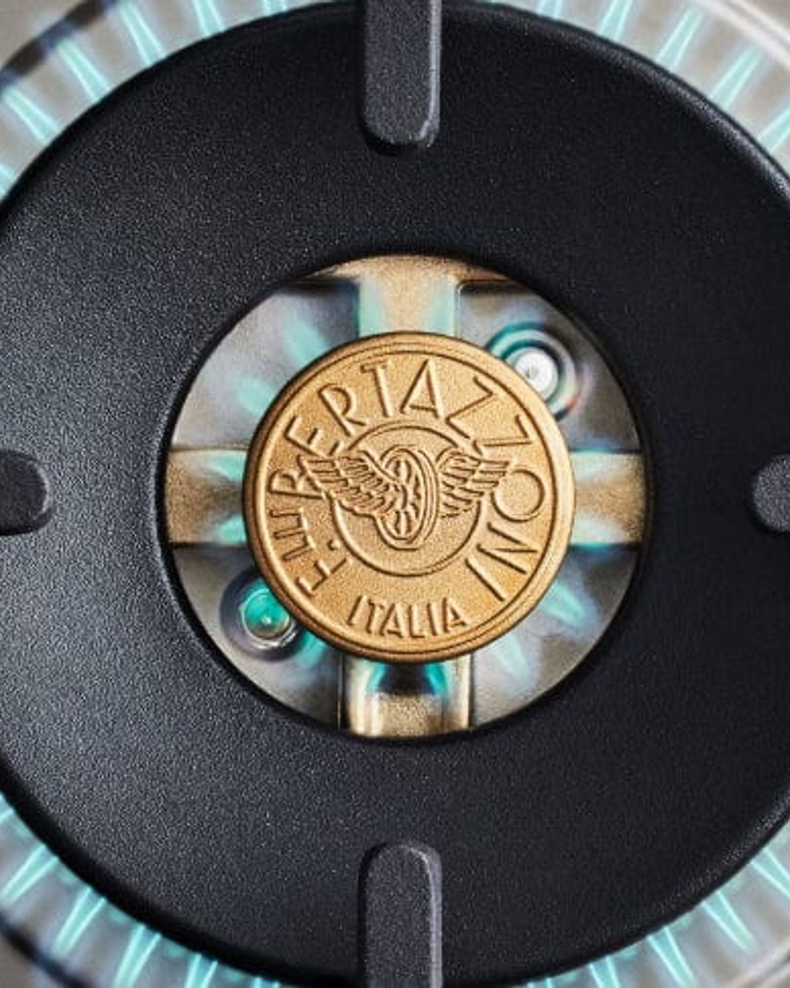 موقد غاز زجاجي من بيرتازوني 60 سم مع مقلاة ووك