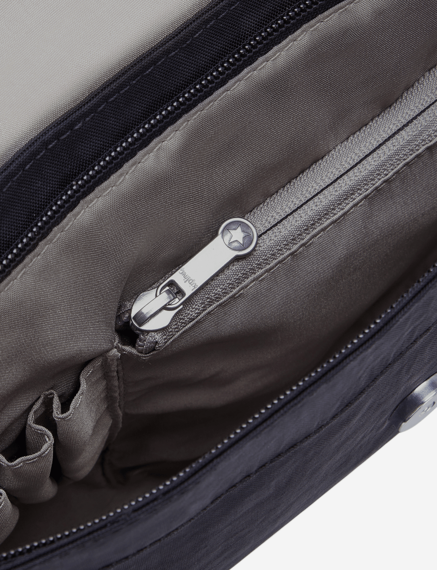 KIPLING Superworker S أسود قاتم حقيبة عمل صغيرة (مع حزام كتف قابل للإزالة) I6134-P39