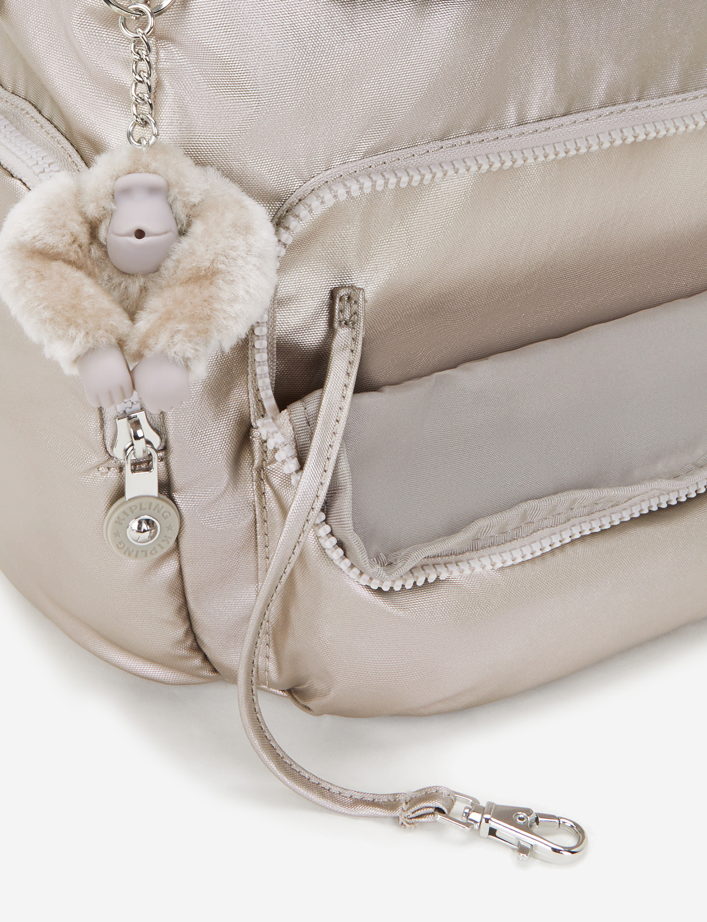 حقيبة ظهر صغيرة KIPLING City Zip S Metallic Glow I5634-48I