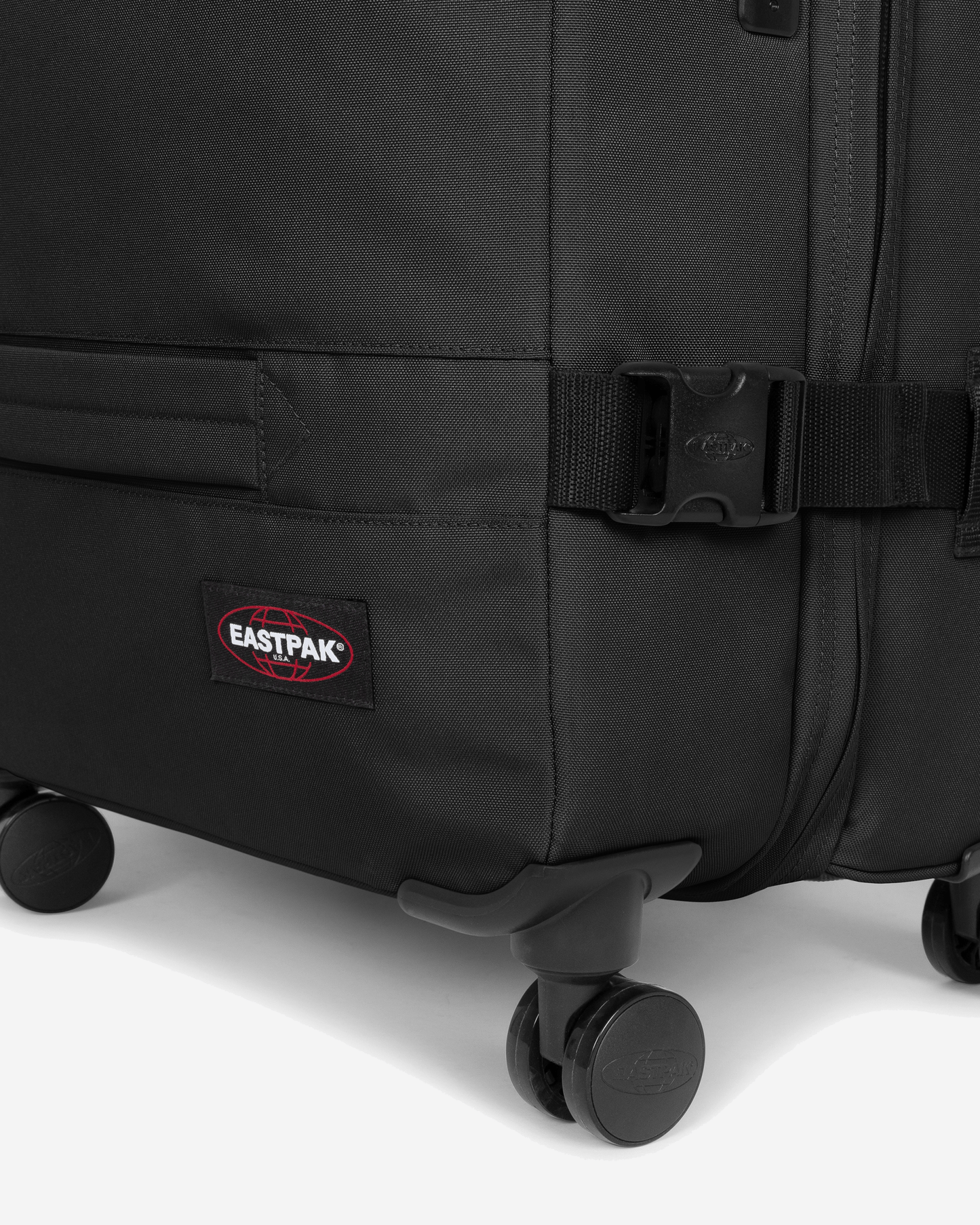 Eastpak Transit R 4 M + أمتعة سوداء
