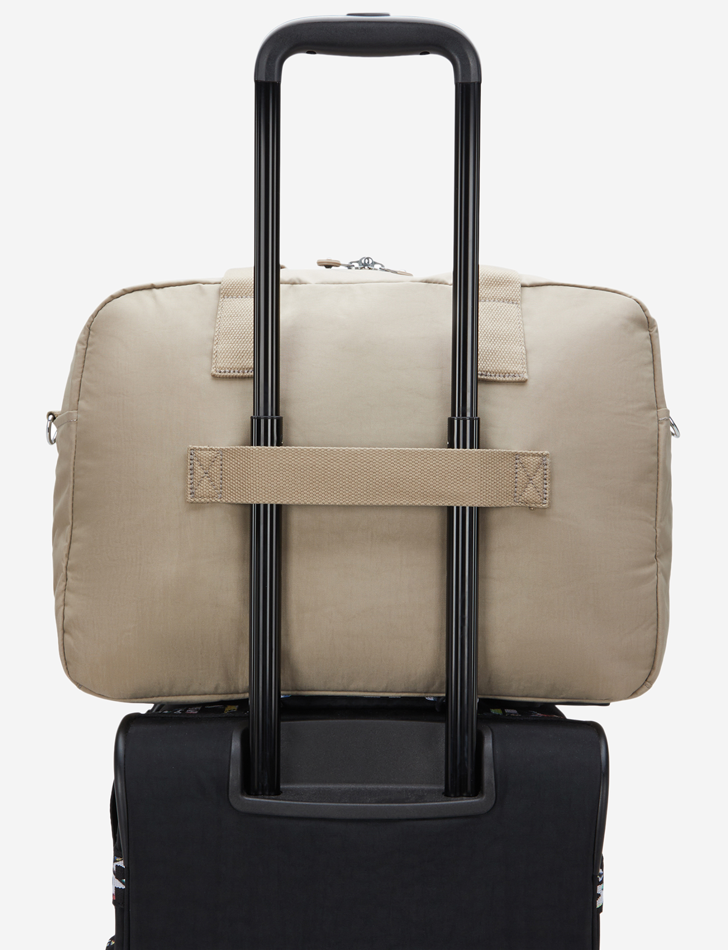 KIPLING Defea Xl حقيبة عطلة نهاية الأسبوع متوسطة الحجم لون Taupe ناعم I3958-4PW