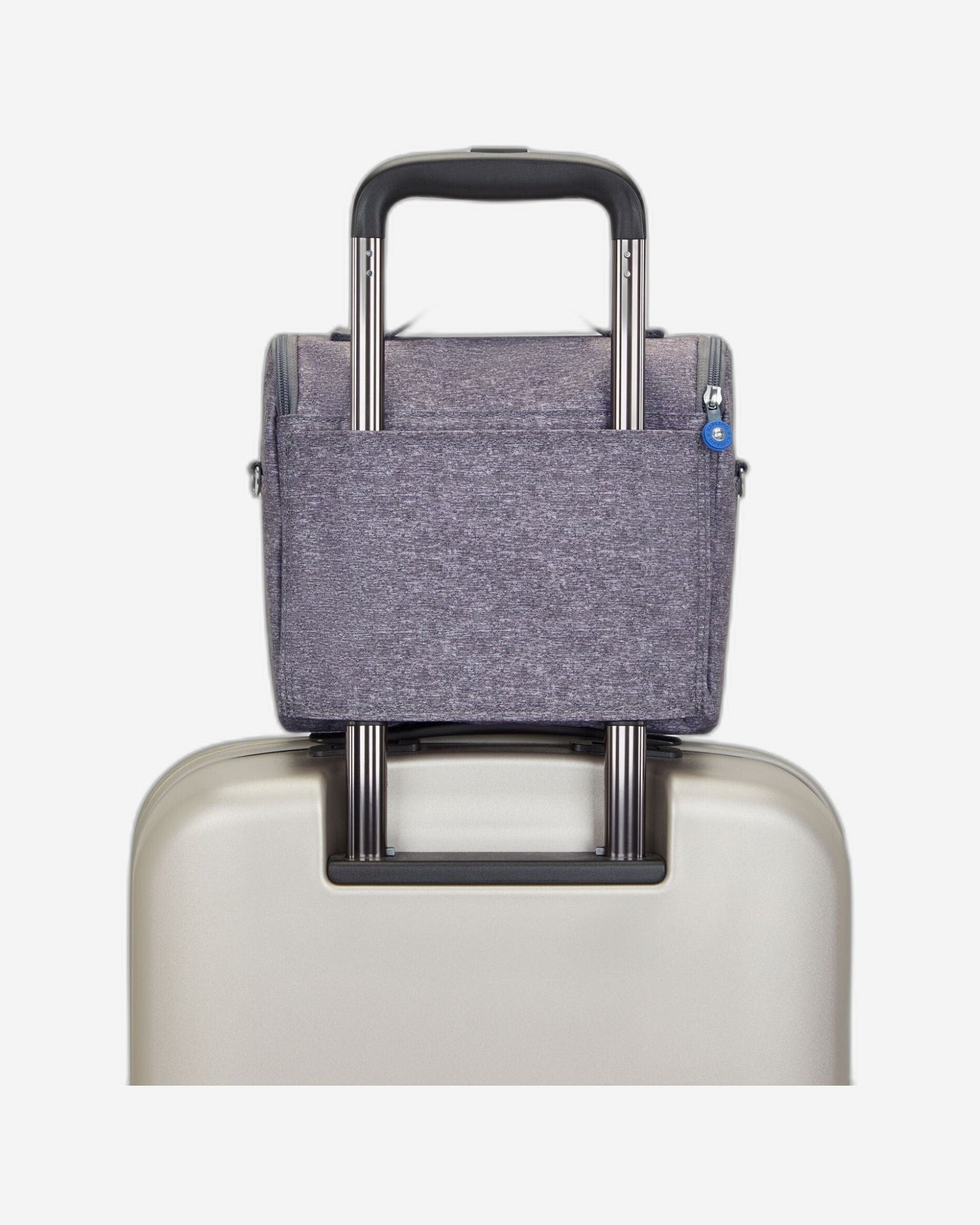 حقيبة غداء كيبلينج نيو كيشيرو، كبيرة الحجم، من قماش جيرسي تقريبًا، مع جراب عربة، طراز C2I5356-1GB