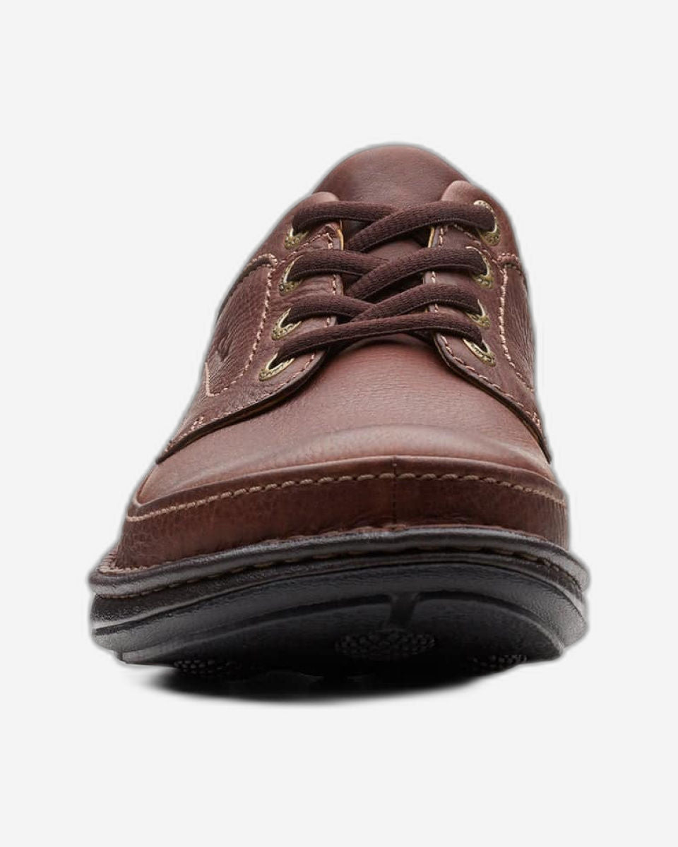 أحذية كلاركس نيتشر ثري (مقاس قياسي)