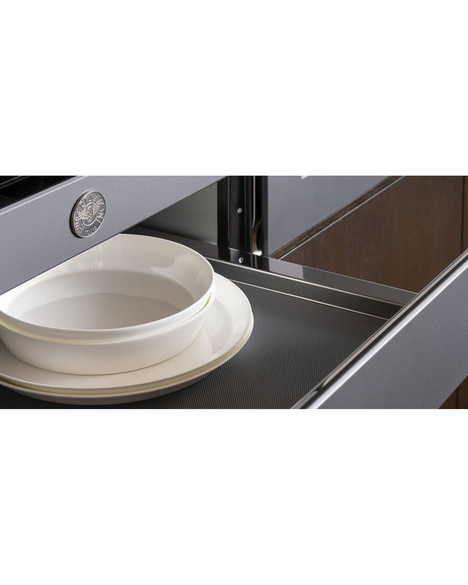 درج تسخين من الفولاذ المقاوم للصدأ من بيرتازوني، 60 سم