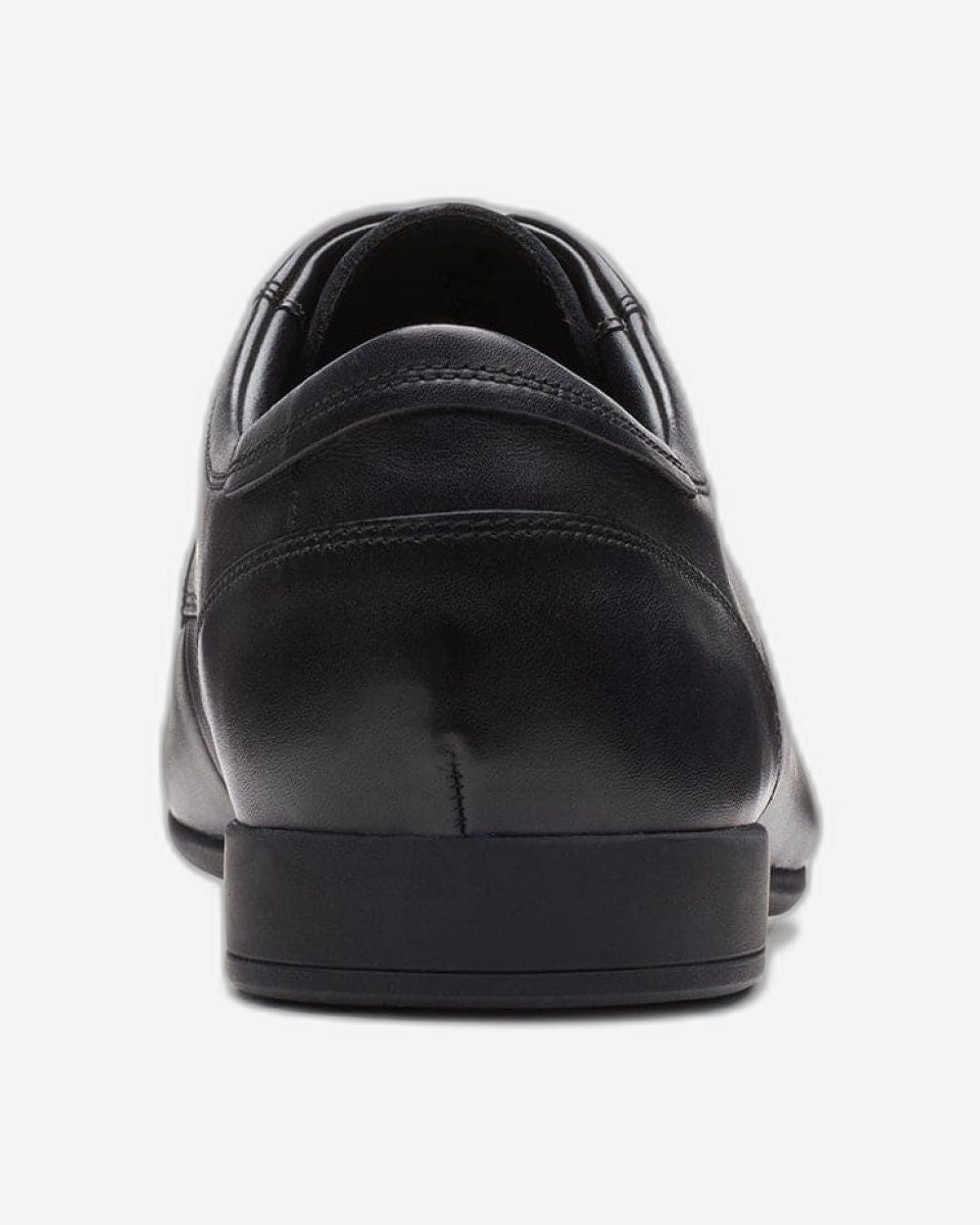 حذاء كلاركس سيدتون برباط (مقاس قياسي)