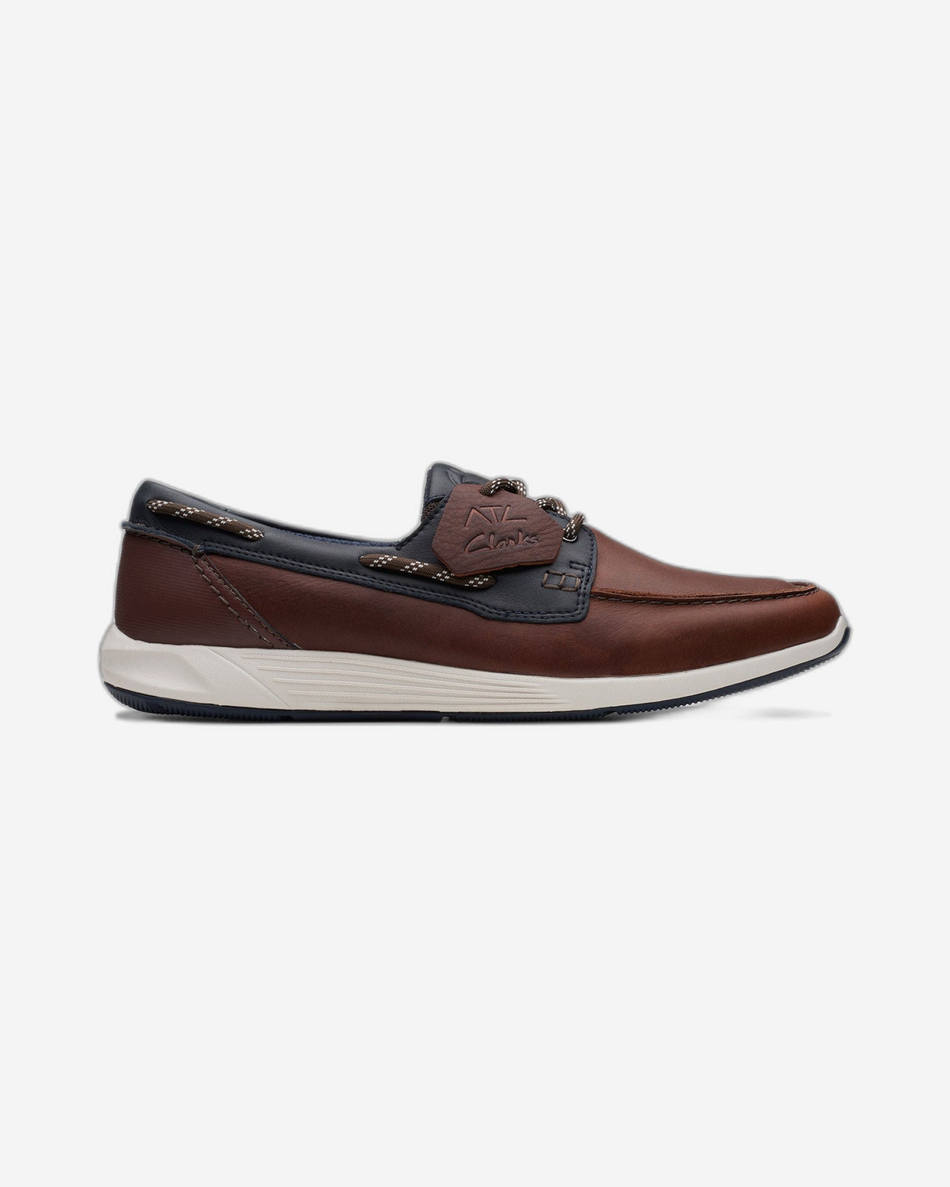 حذاء Clarks Atl Sail Go (مقاس قياسي)