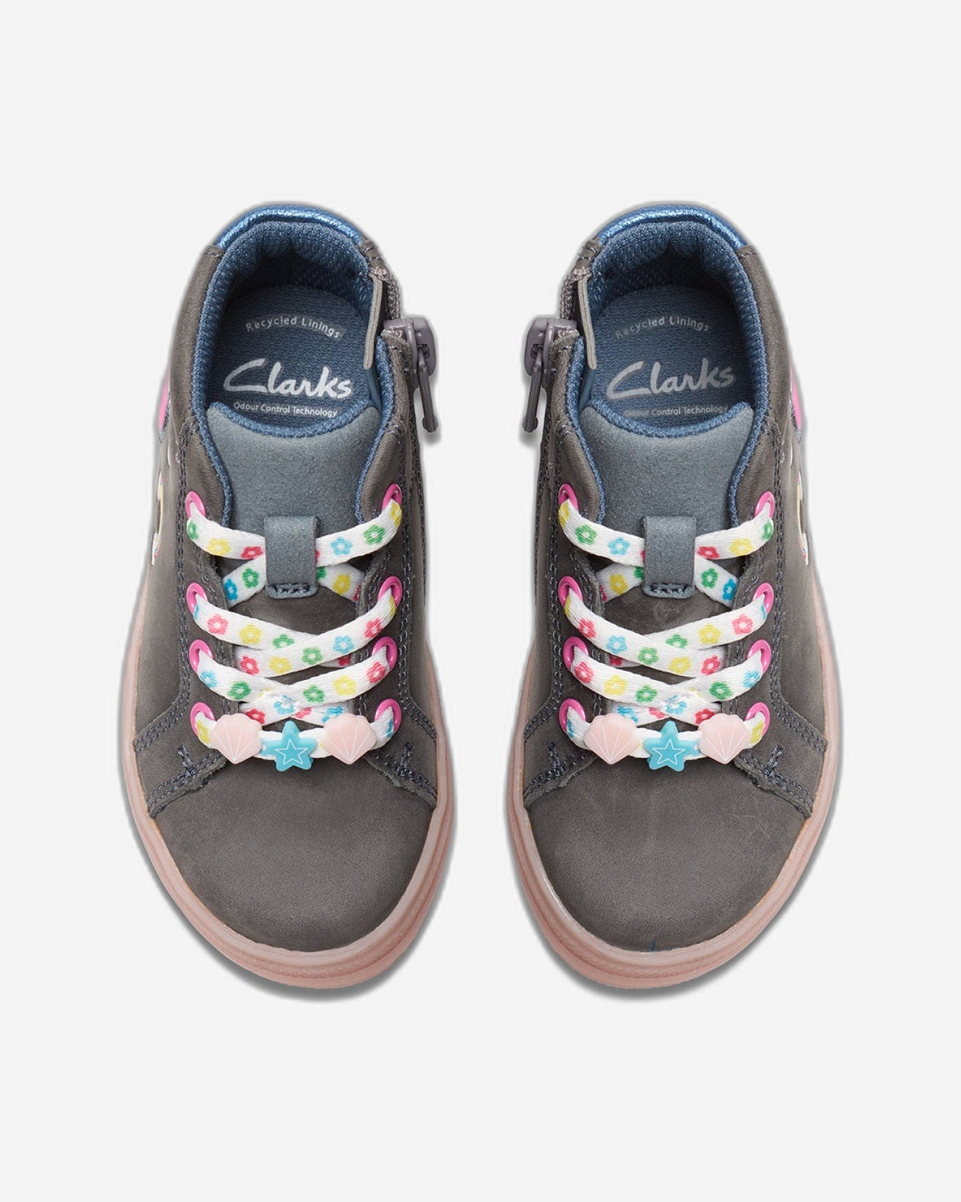حذاء كلاركس فلير لايت للأطفال الصغار. (مقاس عادي)