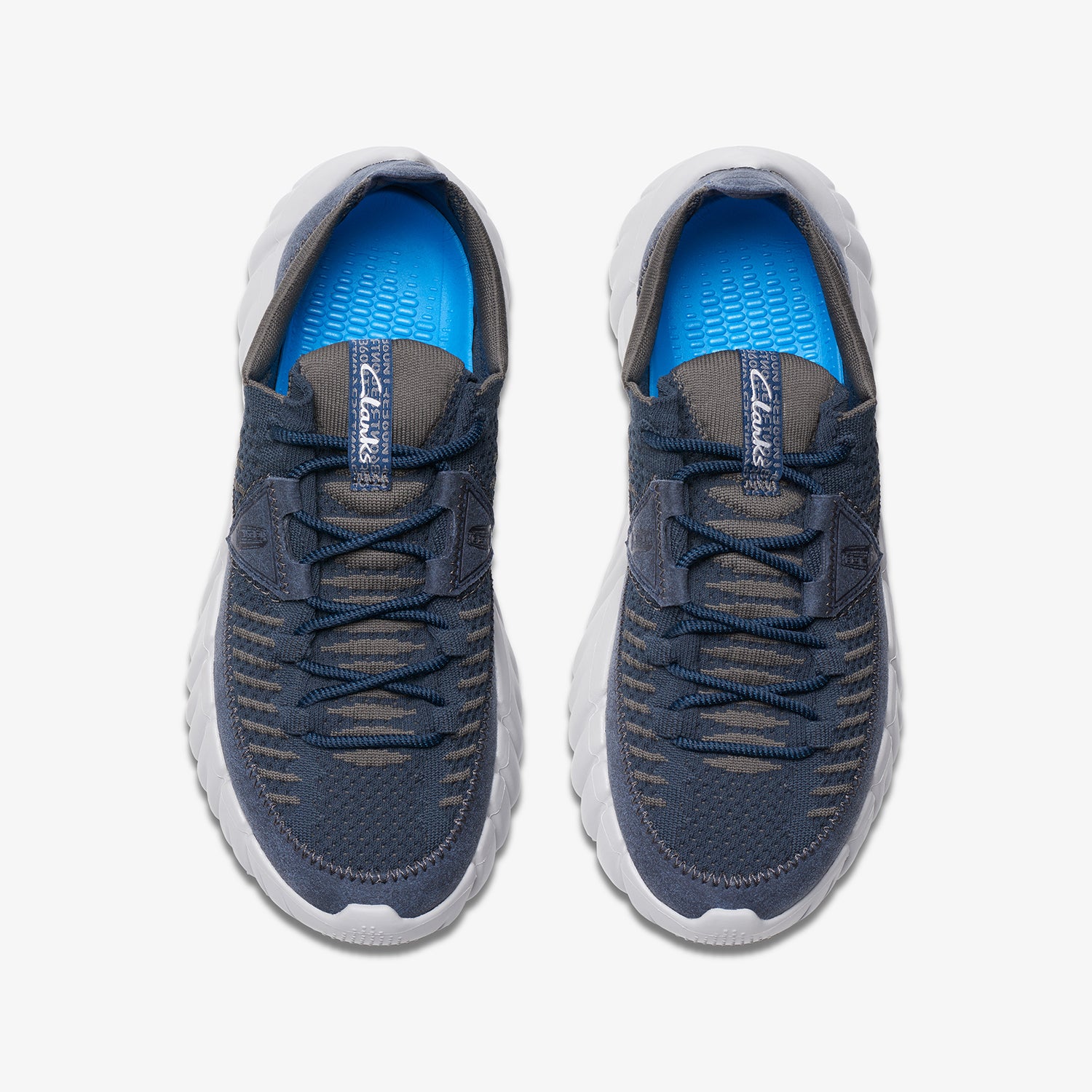 حذاء كلاركس نيتشر 360 (مقاس قياسي)