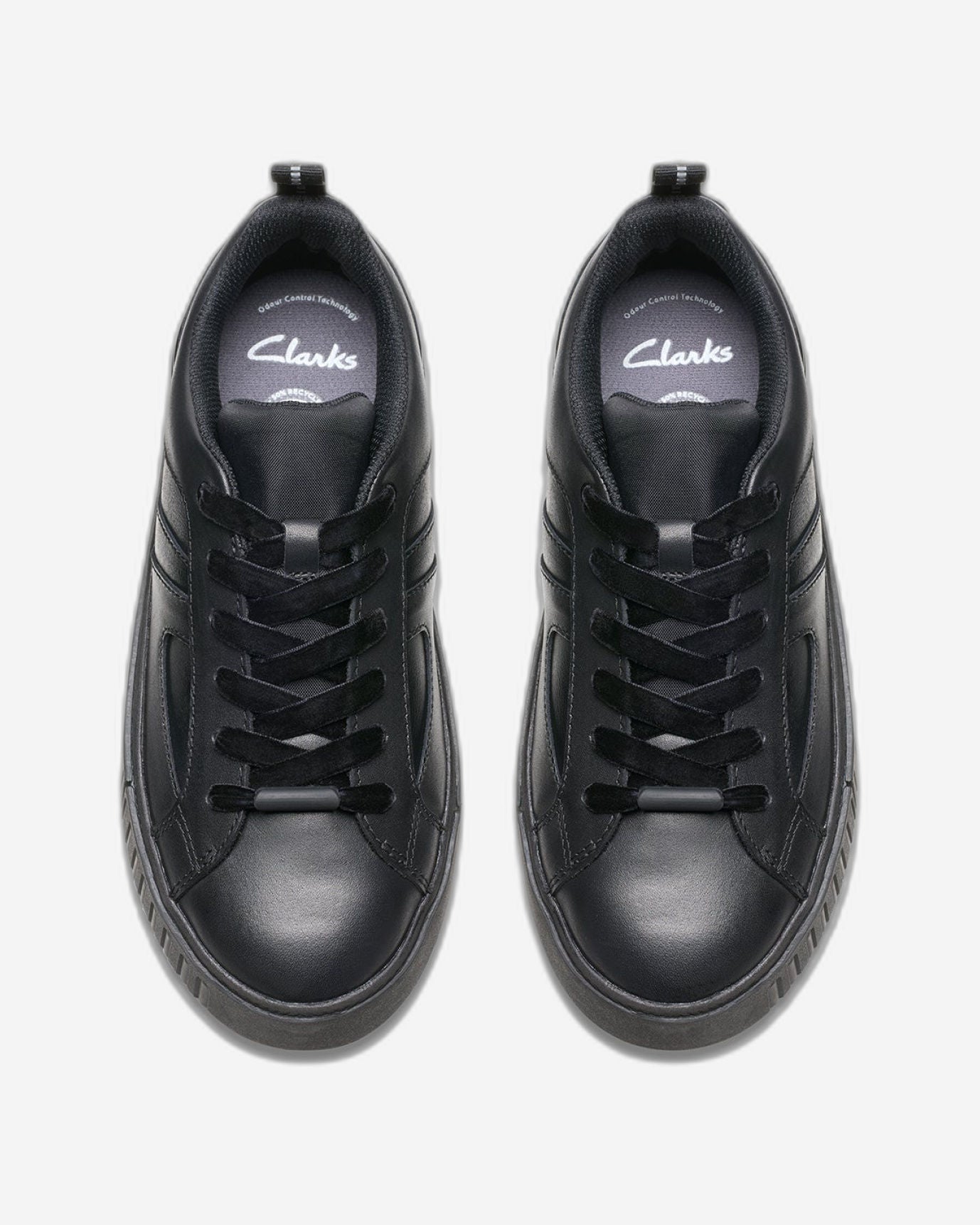 كلاركس جيرلز أوسلو سكاي يوث. (مقاس واسع)