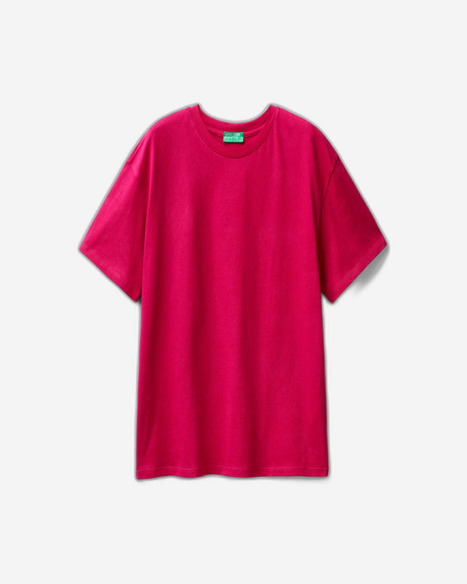 تي شيرت بأكمام قصيرة مصنوع من القطن بنسبة 100%