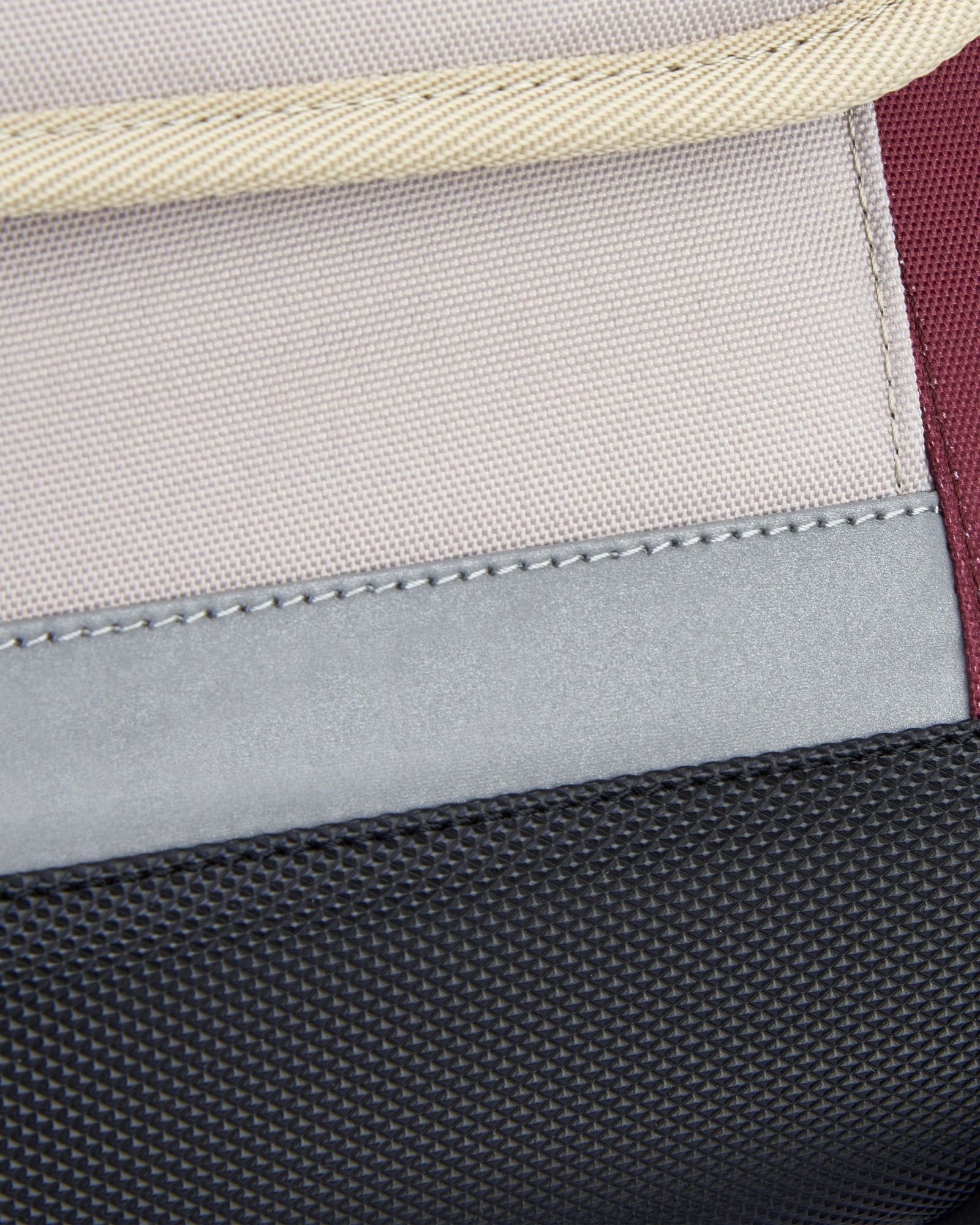 مجموعة ديلسي باريس للعودة إلى المدرسة 2024، مجموعة من 3 قطع