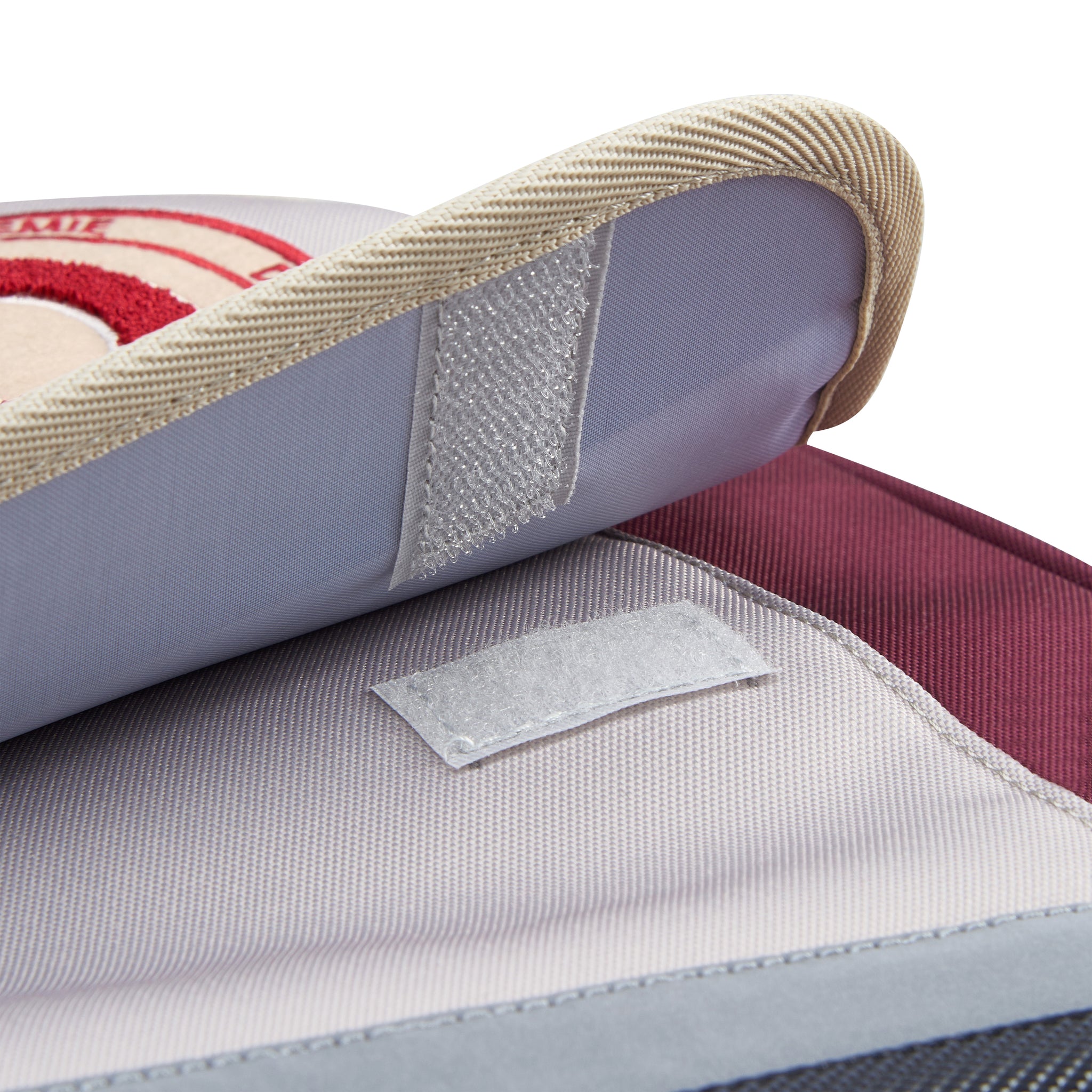 مجموعة ديلسي باريس للعودة إلى المدرسة 2024، مجموعة من 3 قطع