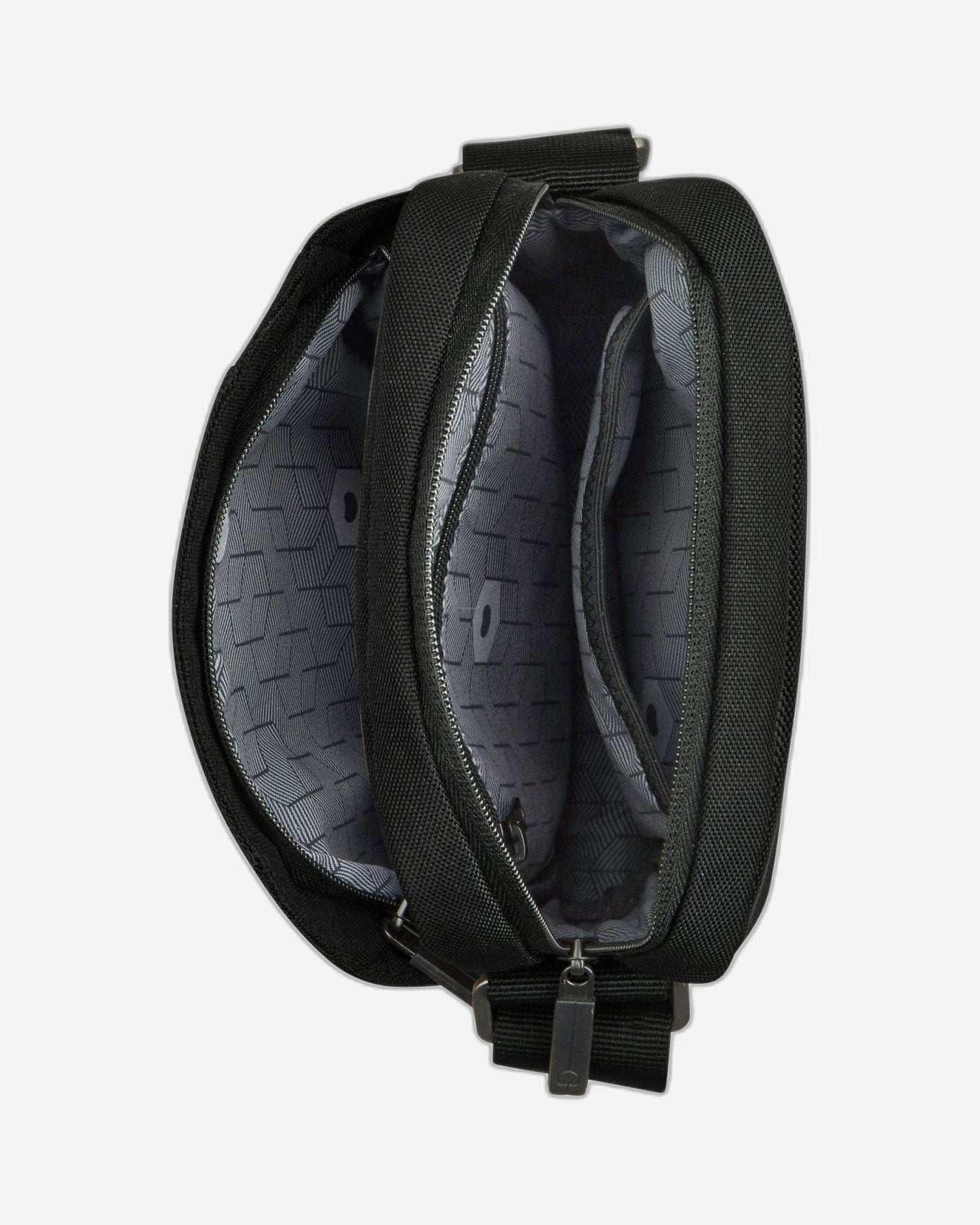 حقيبة ديلسي باريس بيكبوس صغيرة عمودية بقسم واحد، لون أسود - 335410800