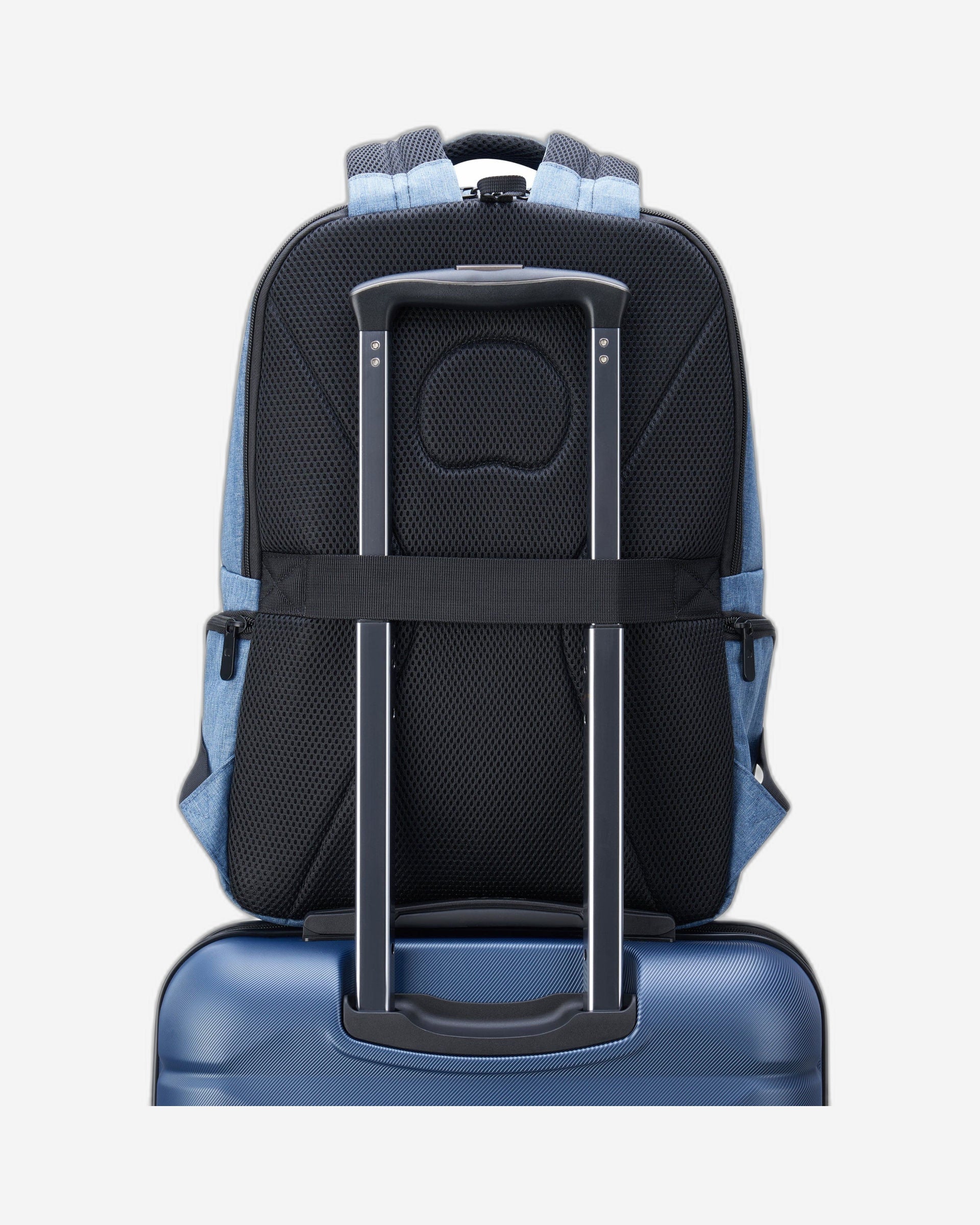 ديلسي باريس إليمنت فوييجر