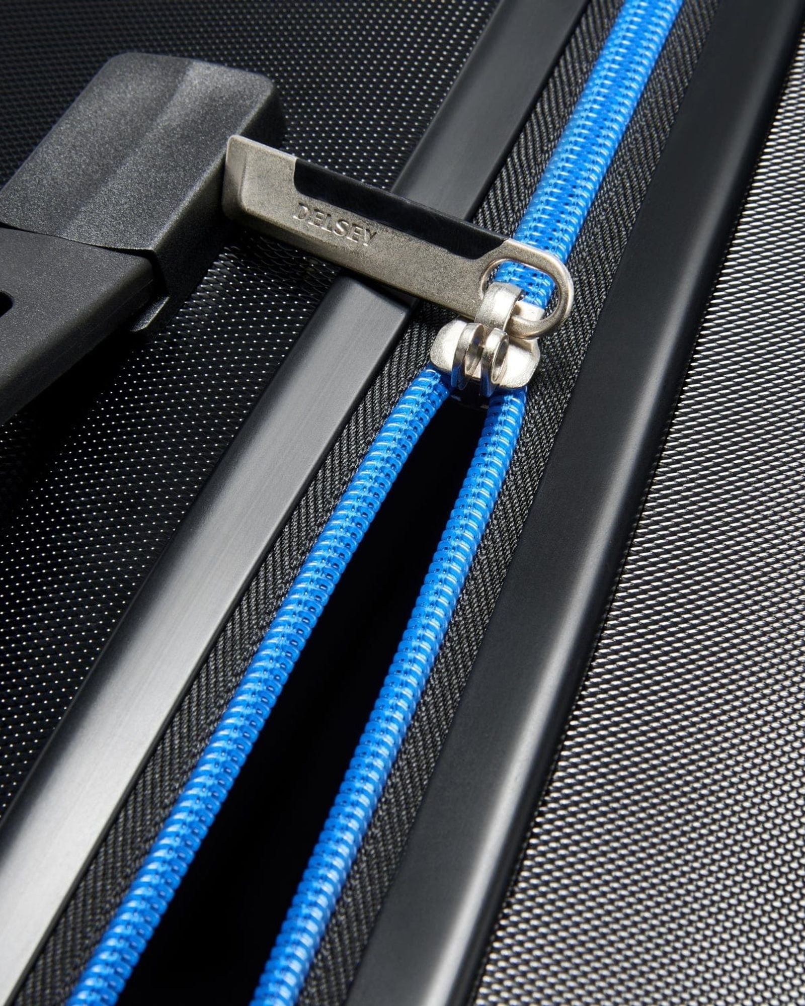 ديلسي باريس إيرواز