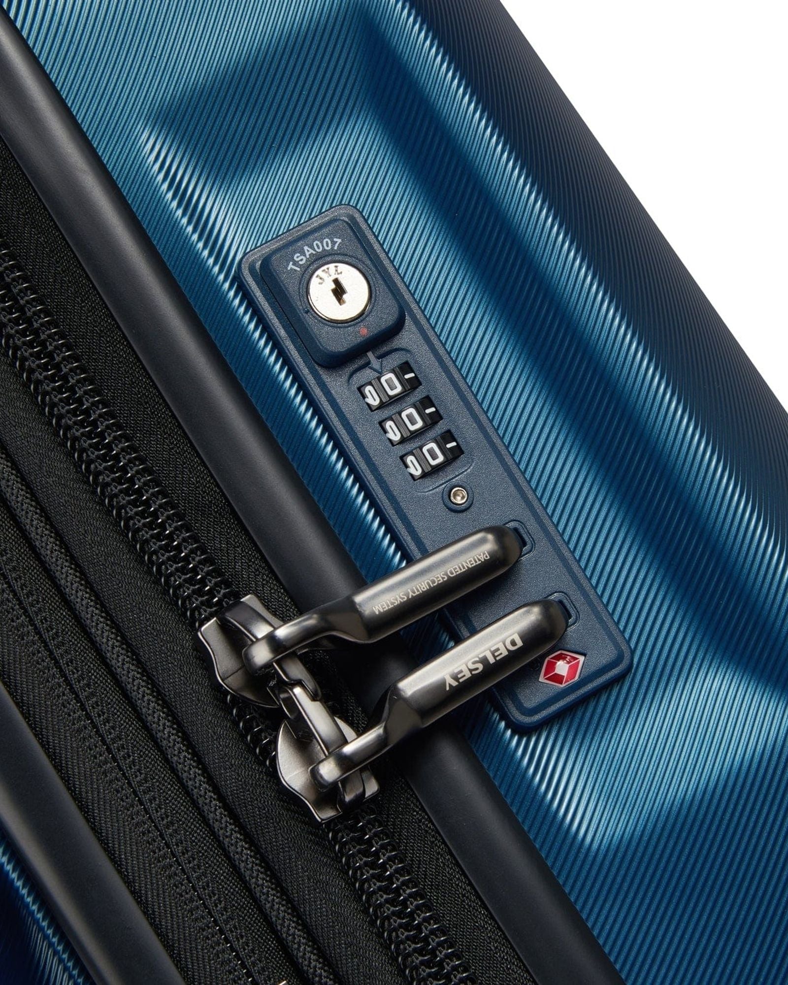 ديلسي باريس بروميناد هارد 2.0