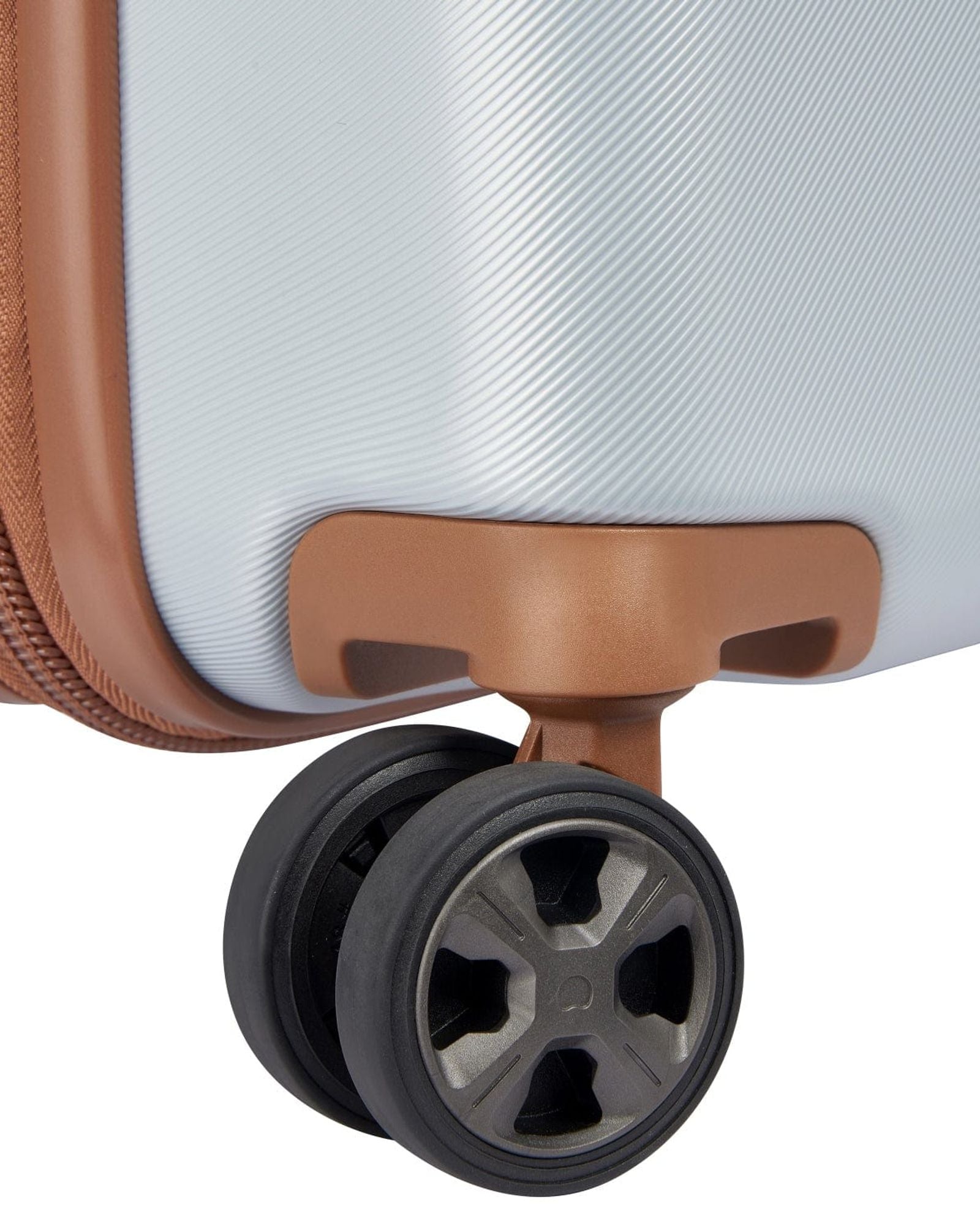 ديلسي باريس بروميناد هارد 2.0