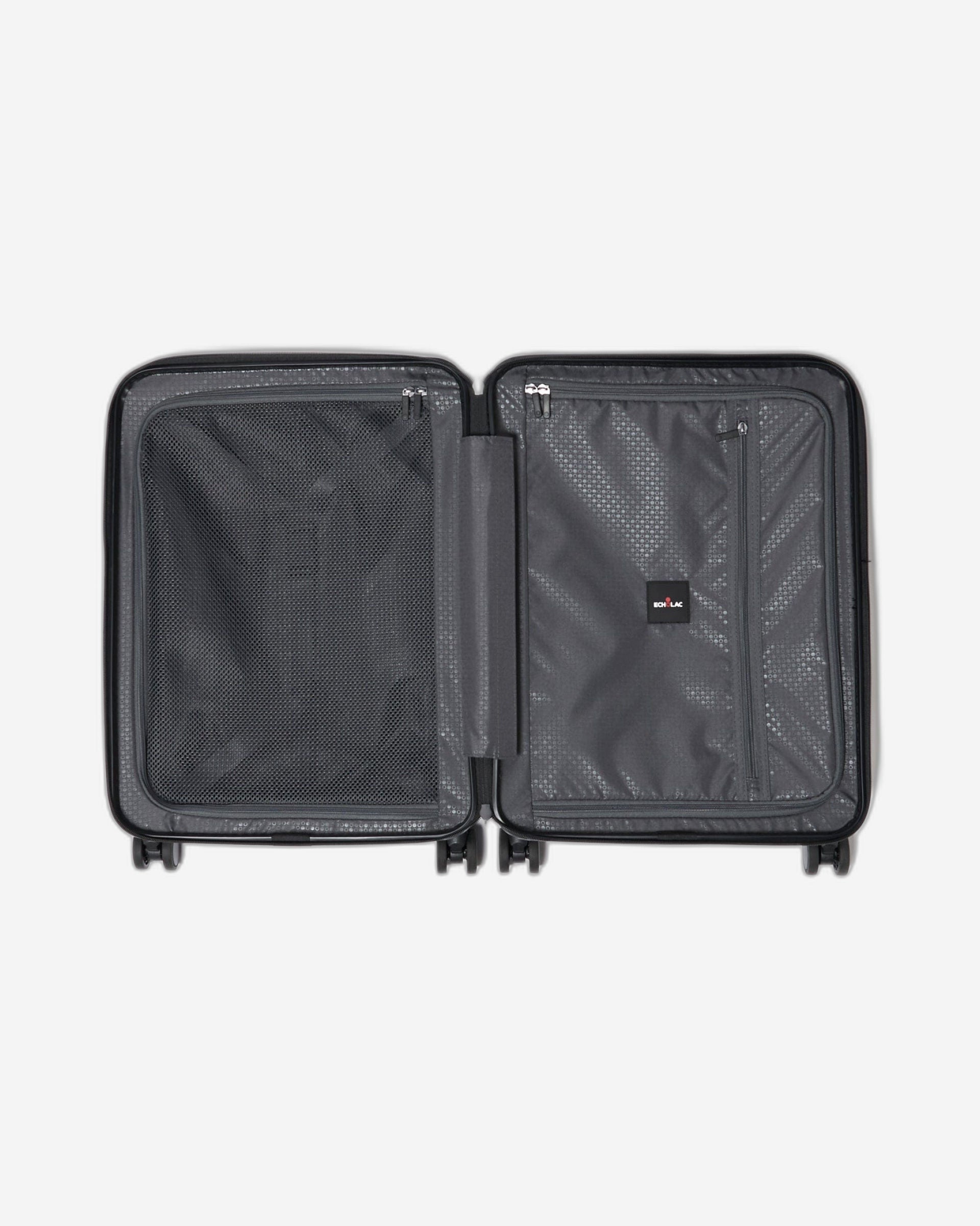 حقيبة سفر إيكولاك سيليسترا صلبة غير قابلة للتمدد، مقاس 54.5 سم، مزودة بأربع عجلات مزدوجة، لون أسود - PC183 20 WOE أسود