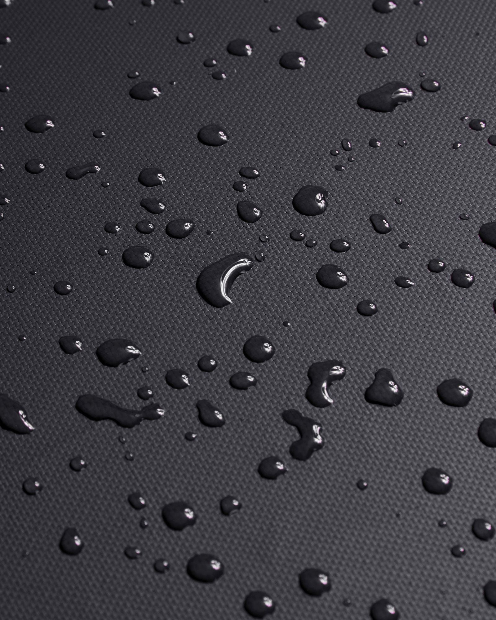 حقيبة ديلسي باريس راسبيل الناعمة ذات العجلتين، 64 سم، سوداء - 328932100