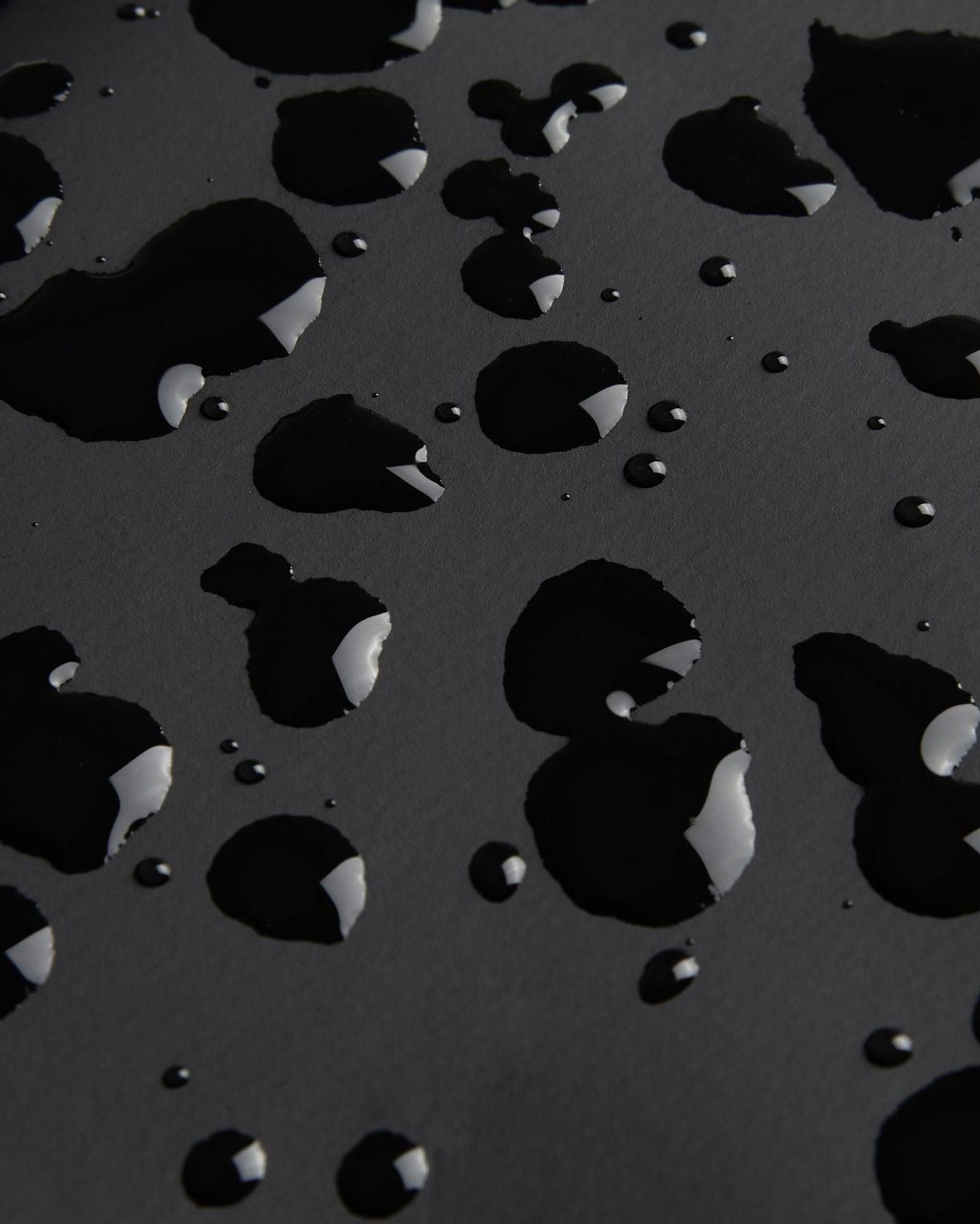 حقيبة ظهر ديلسي باريس سيكورين F1 كوليكشن صغيرة بحزام واحد مقاس 13 بوصة، لون أسود - 00102010200F1