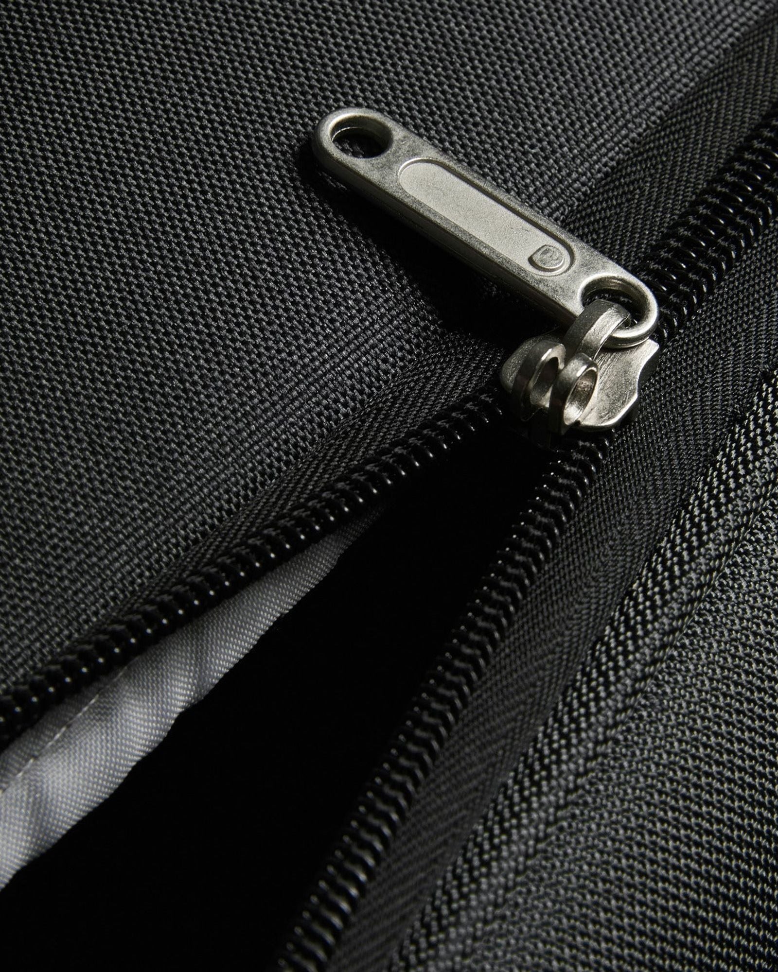 ديلسي باريس بين أب 6