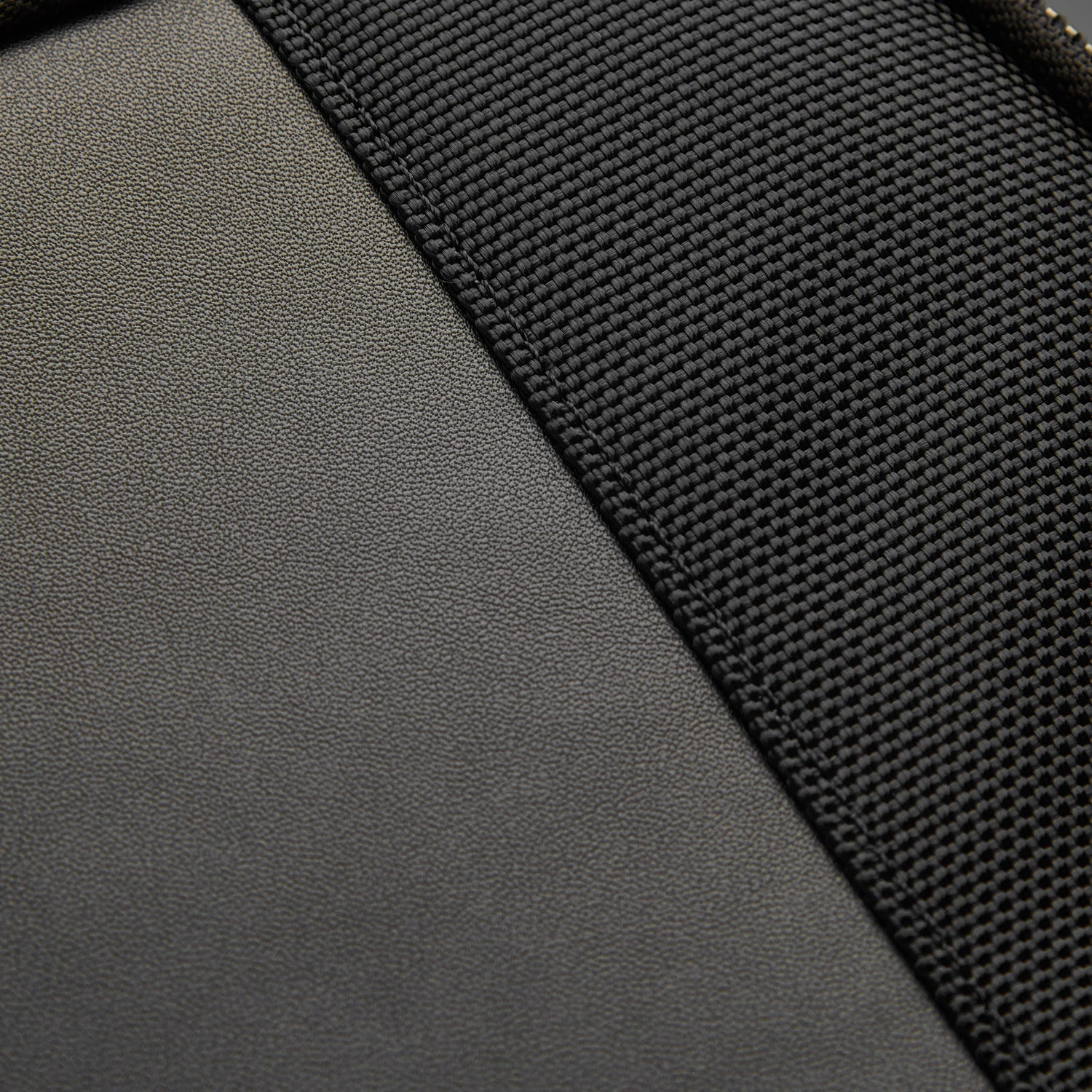 حقيبة ديلسي باريس واجرام 15.6 بوصة