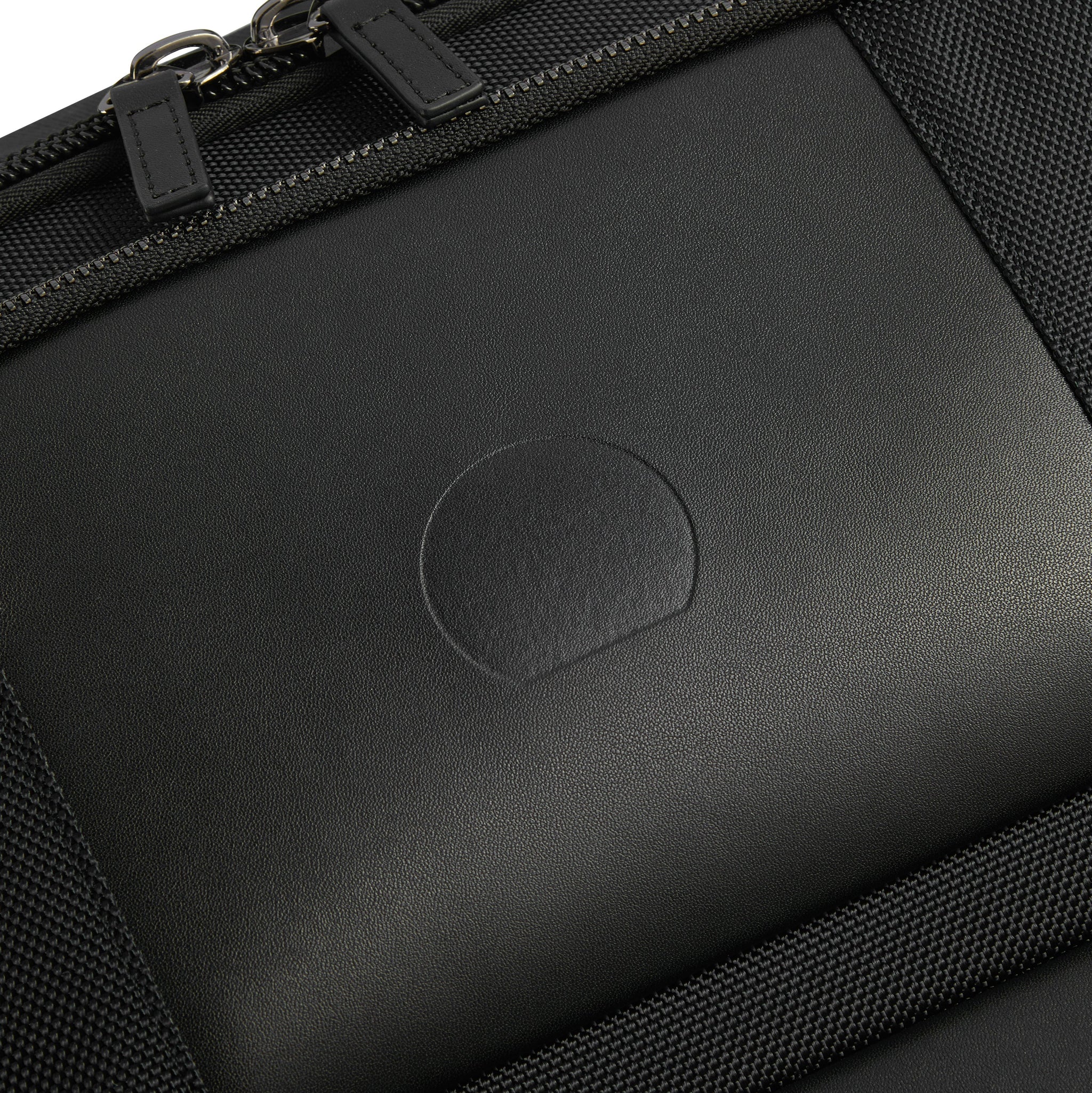 حقيبة ظهر ديلسي باريس واجرام للكمبيوتر المحمول بحجرتين مقاس 17.3 بوصة