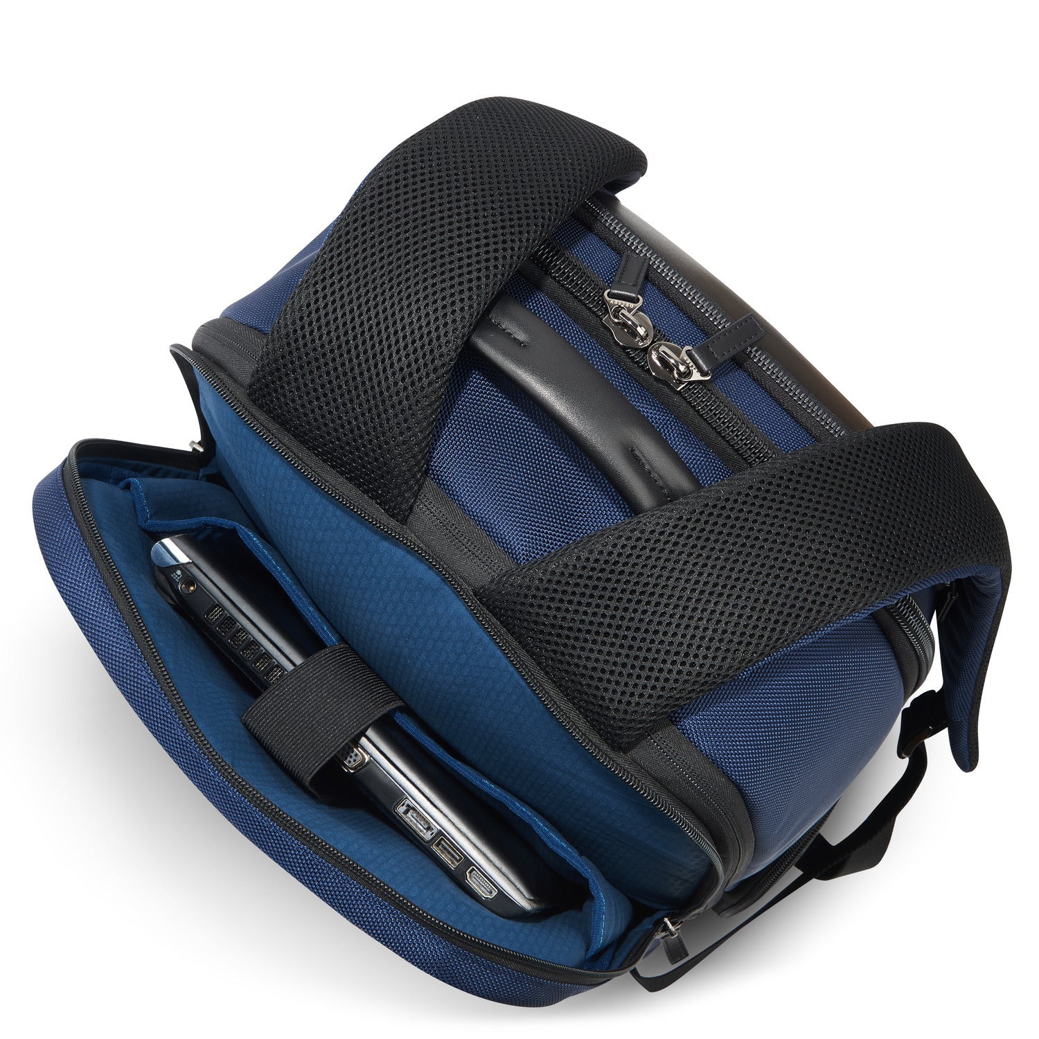 حقيبة ظهر ديلسي باريس واجرام للكمبيوتر المحمول بحجرتين مقاس 17.3 بوصة