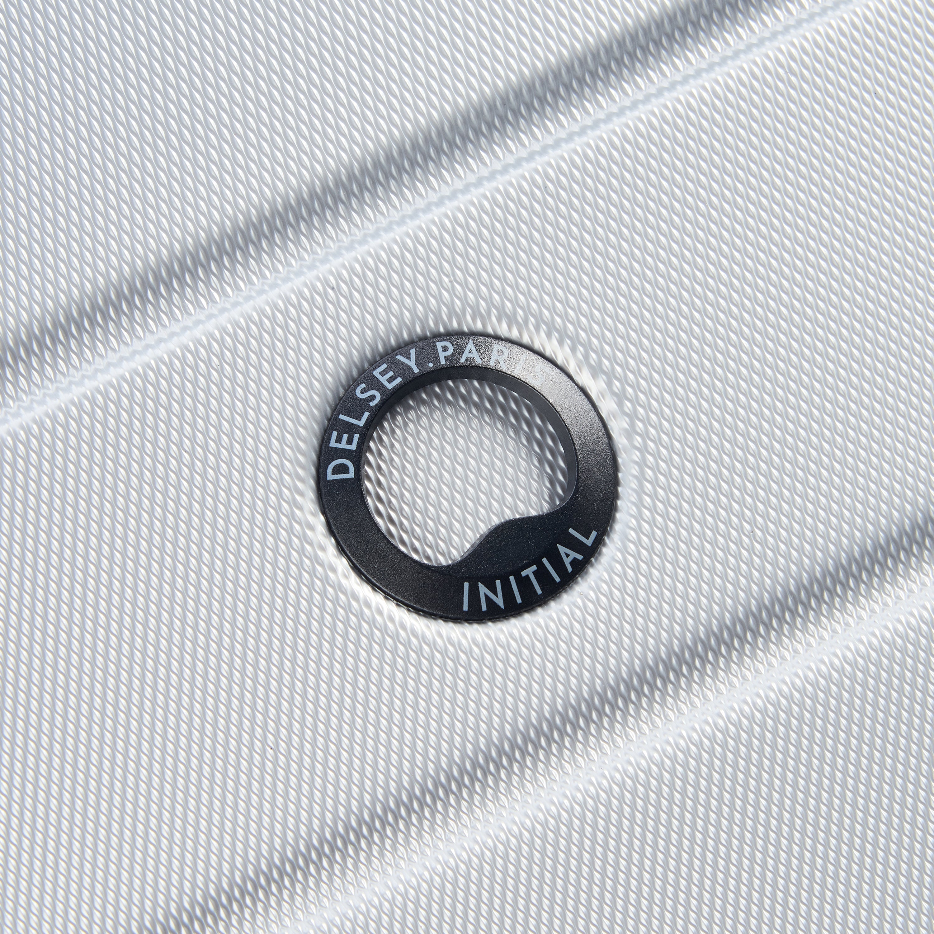 ديلسي باريس لاغوس