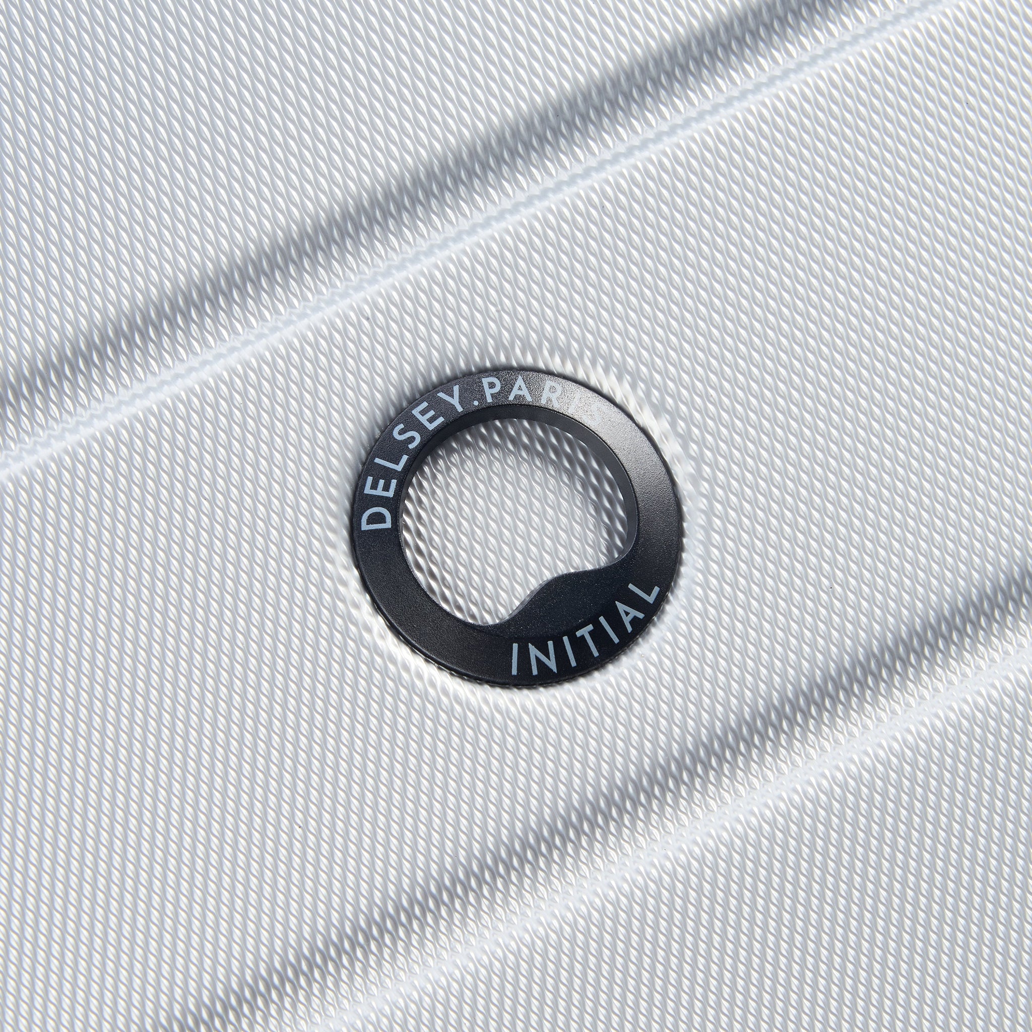 ديلسي باريس لاغوس