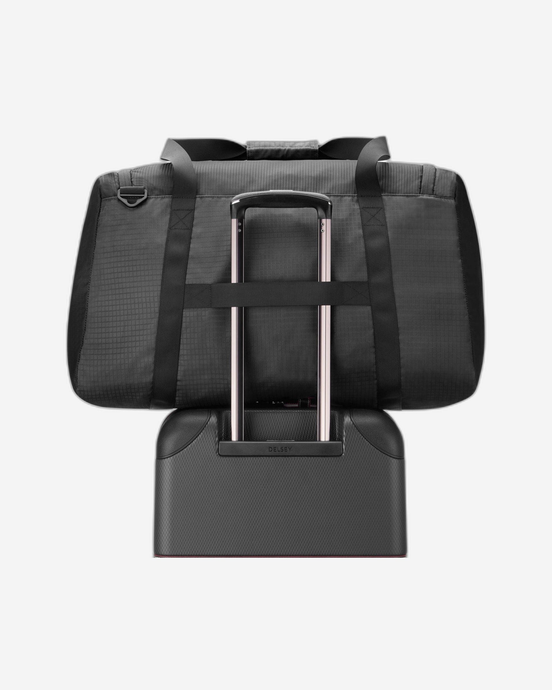 ديلسي باريس نوماد