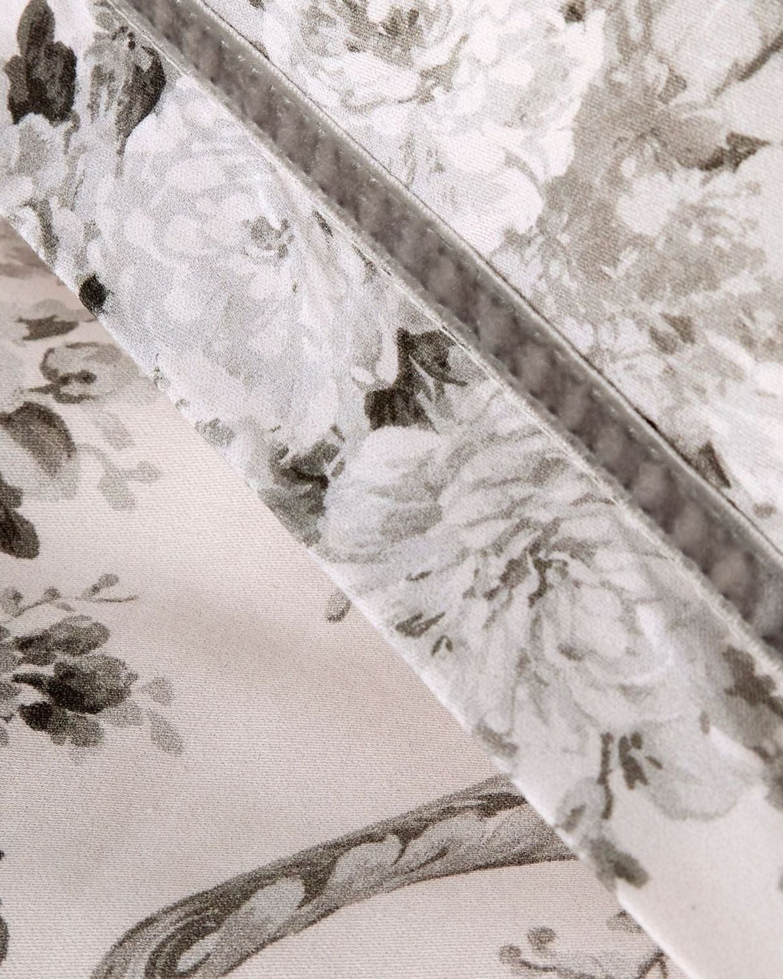 طقم أغطية سرير كريستي