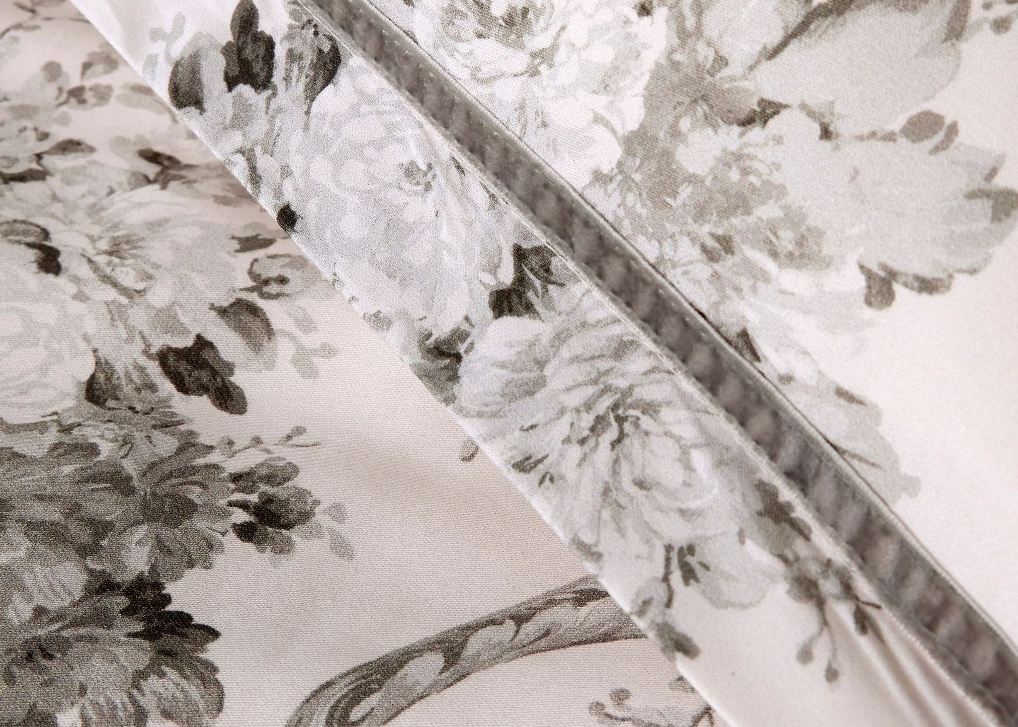 طقم ملاءات كريستي