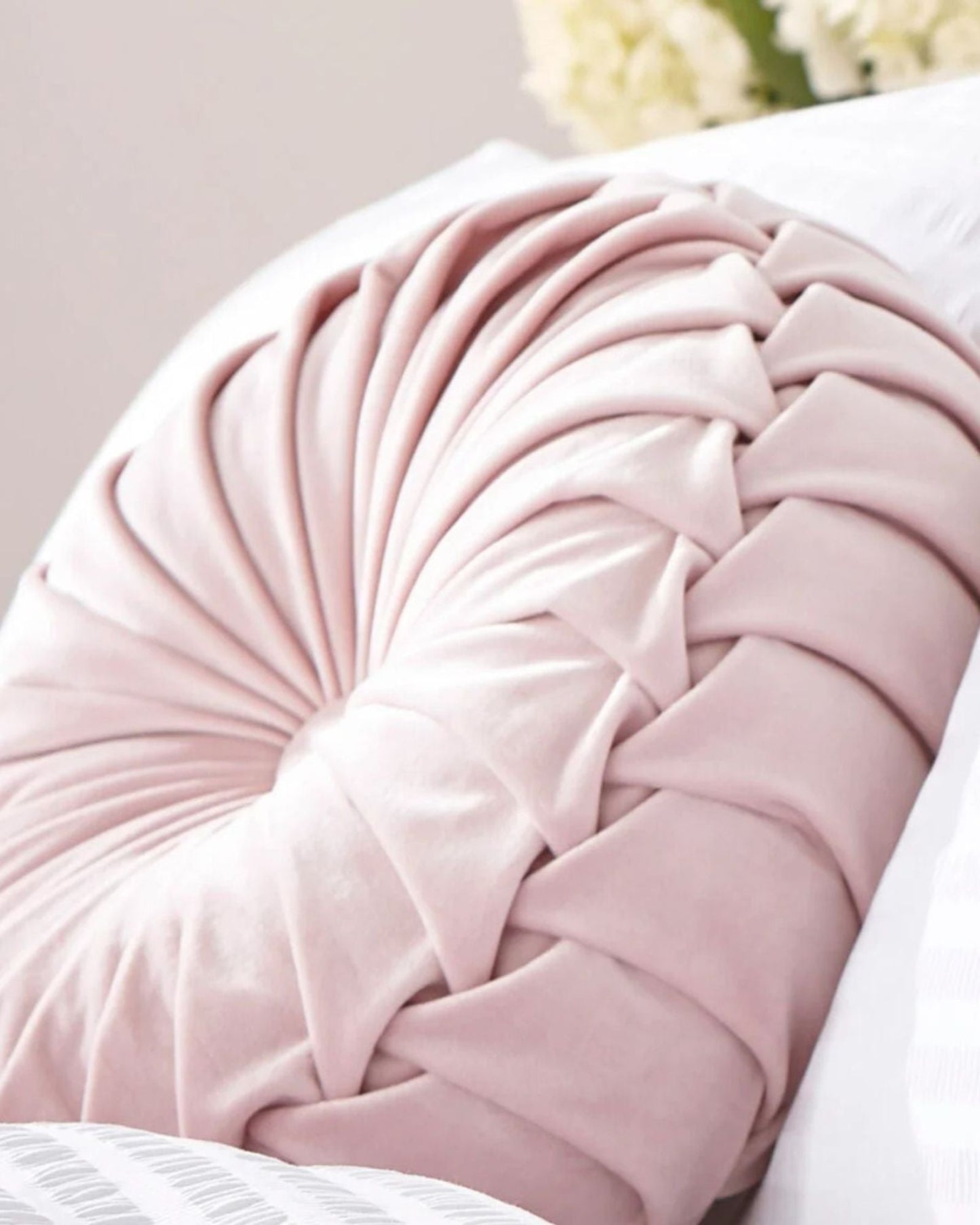 وسادة لورا آشلي "روزانا" المزخرفة المحشوة - 35 × 14 سم