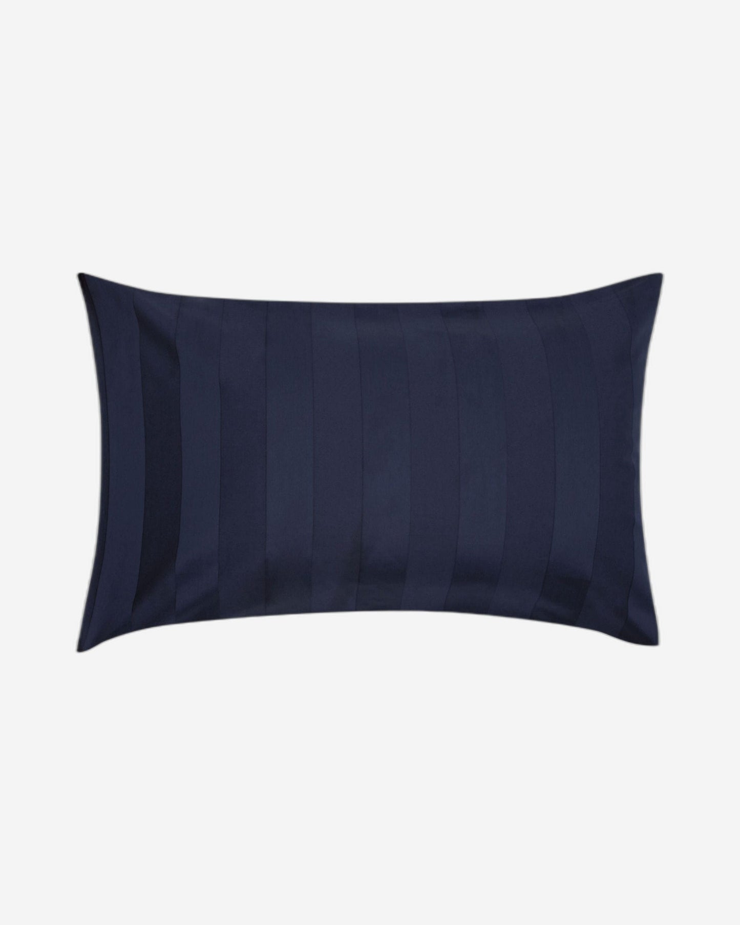 غطاء لحاف "Satin Stripe" من Jasper Conran، بكثافة 500 خيط، باللون الأزرق الداكن