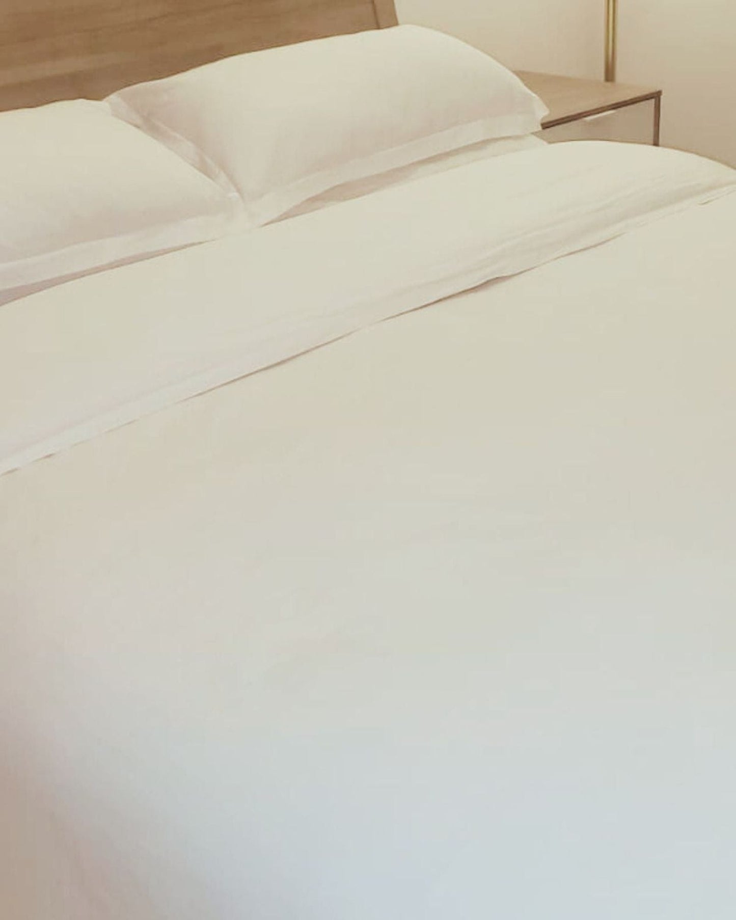 Linen Obsession "Real Hotel Linen" عدد 500 خيط من الساتين القطني باللون الأبيض