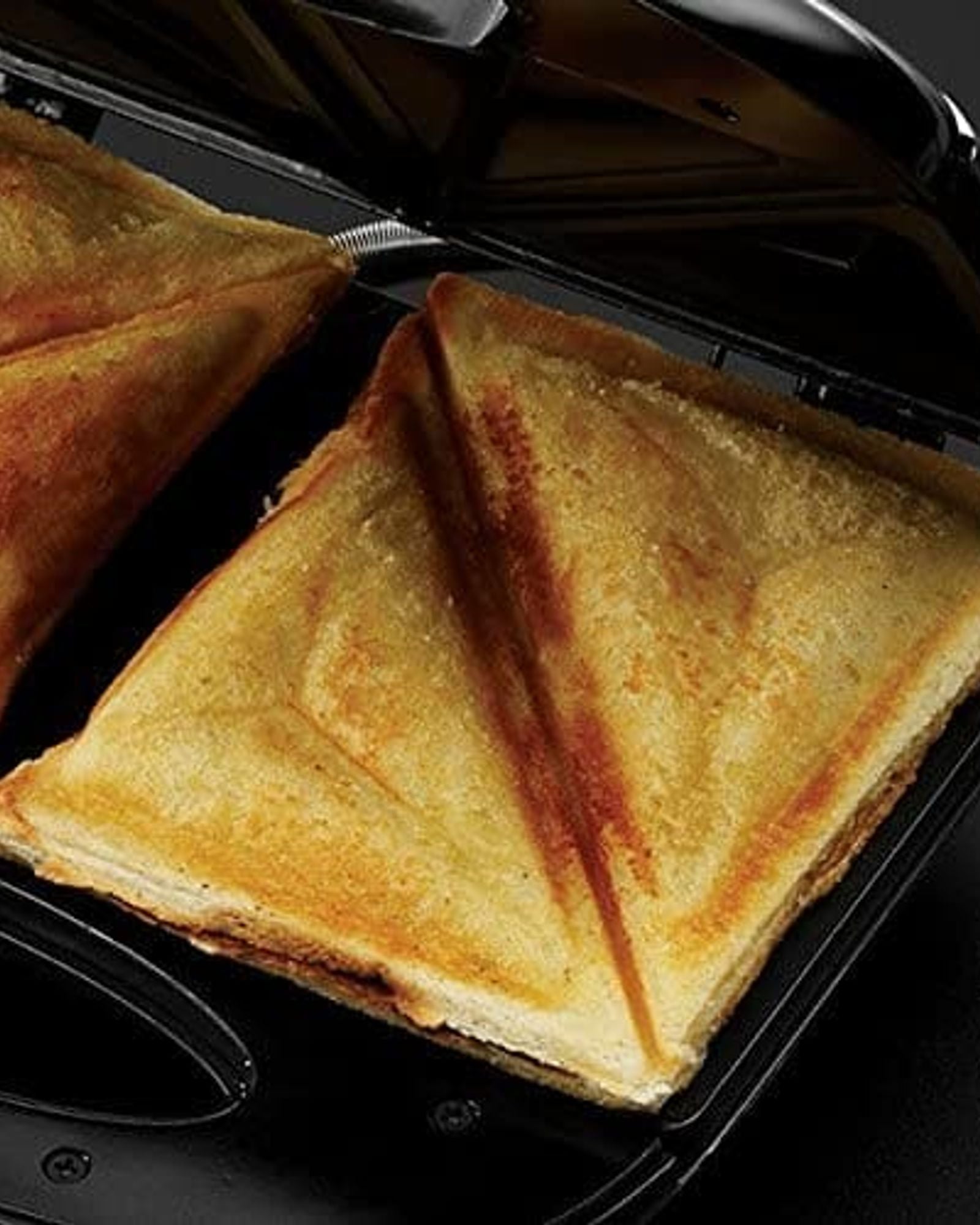 صانعة الساندويتشات والبانيني والوافل من راسل هوبز فييستا 3 في 1