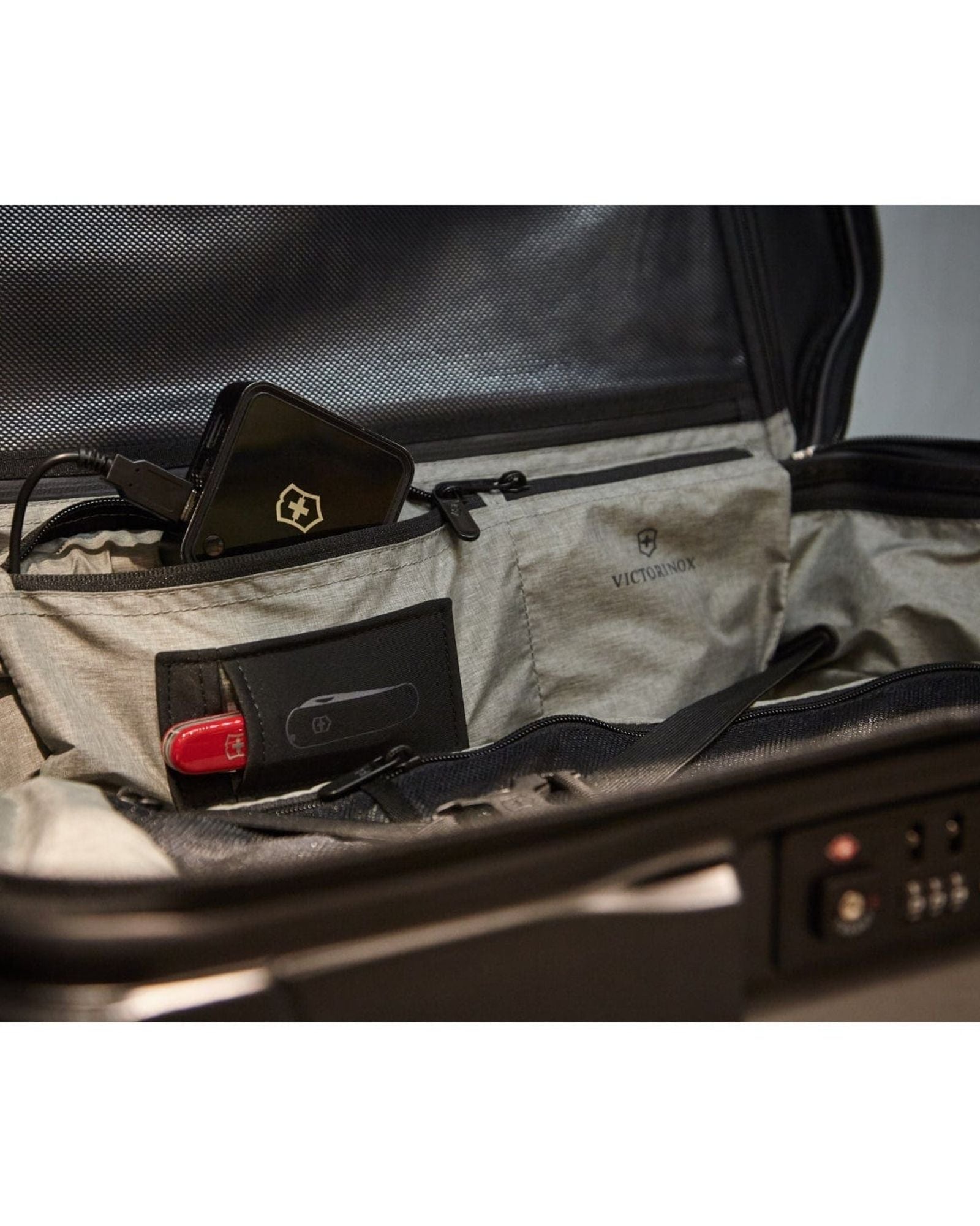 فيكتورينوكس ليكسيكون