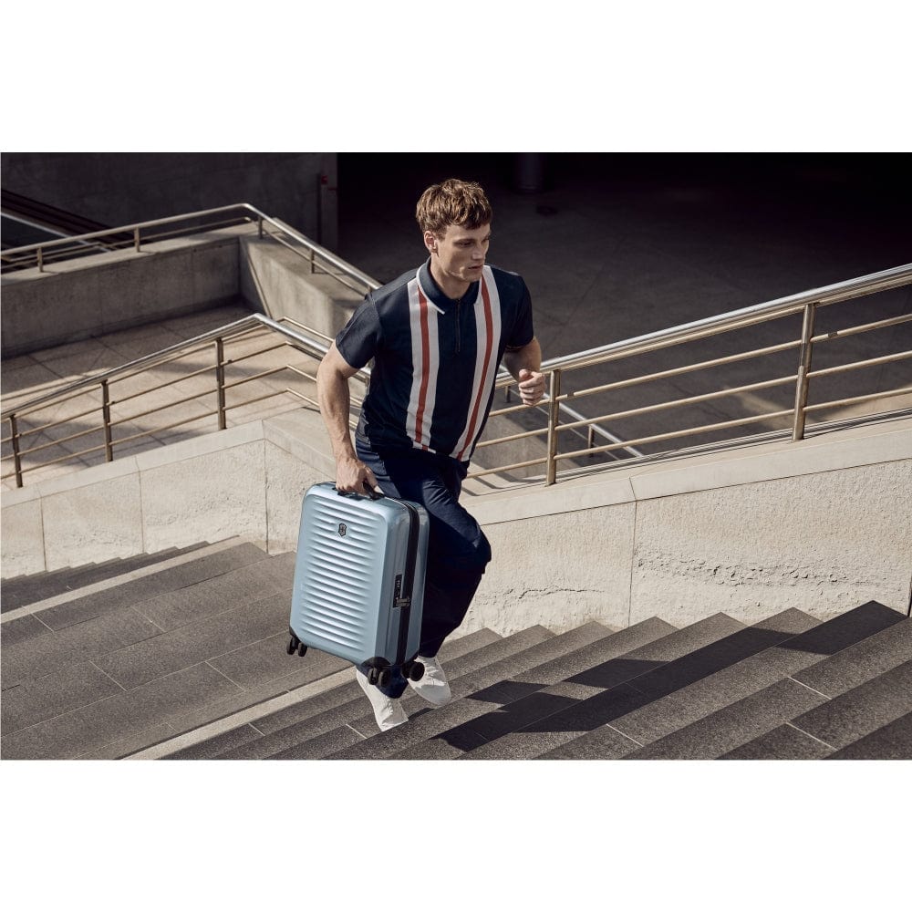 فيكتورينوكس ايروكس