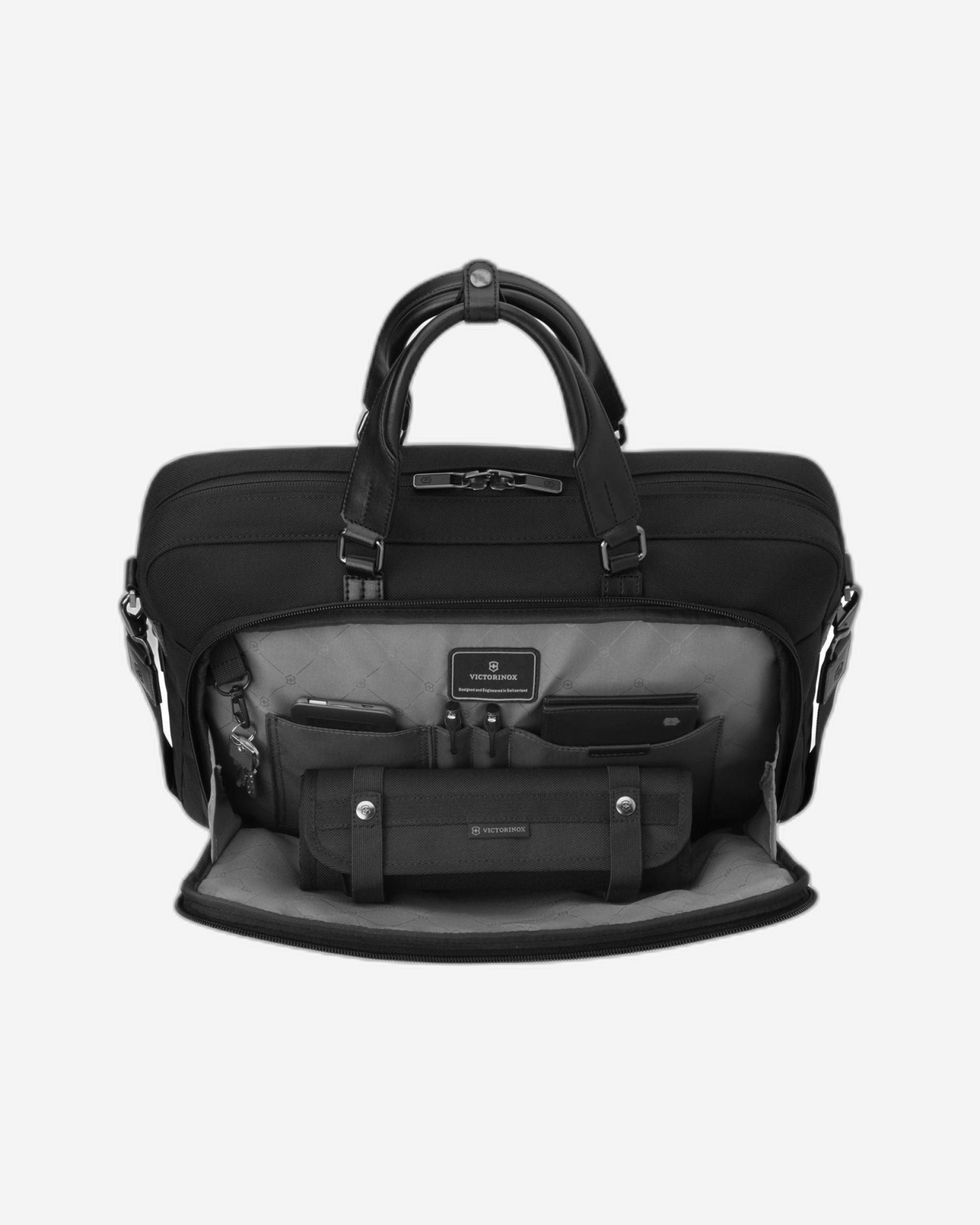 جهاز كمبيوتر محمول Victorinox Werks Professional Cordura 15 باللون الأسود