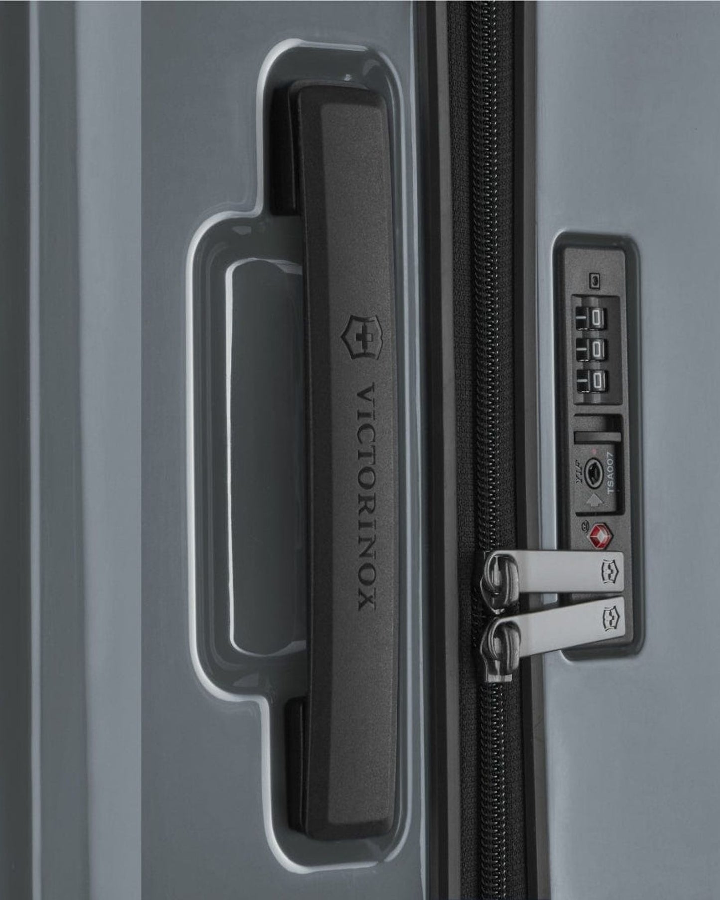 فيكتورينوكس ايروكس خفيف الوزن