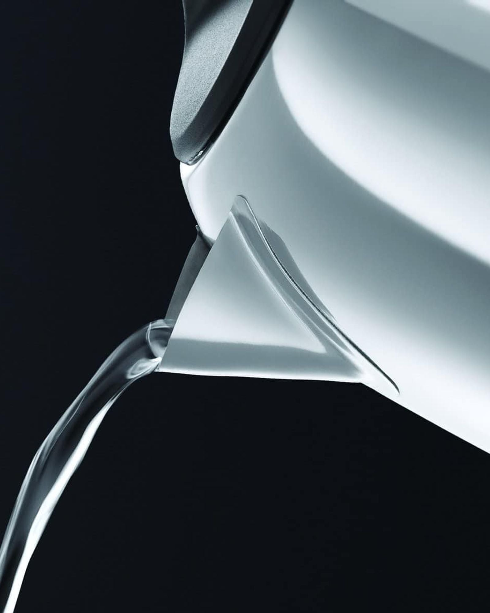 غلاية كهربائية من راسل هوبز سنودون سعة 1.7 لتر