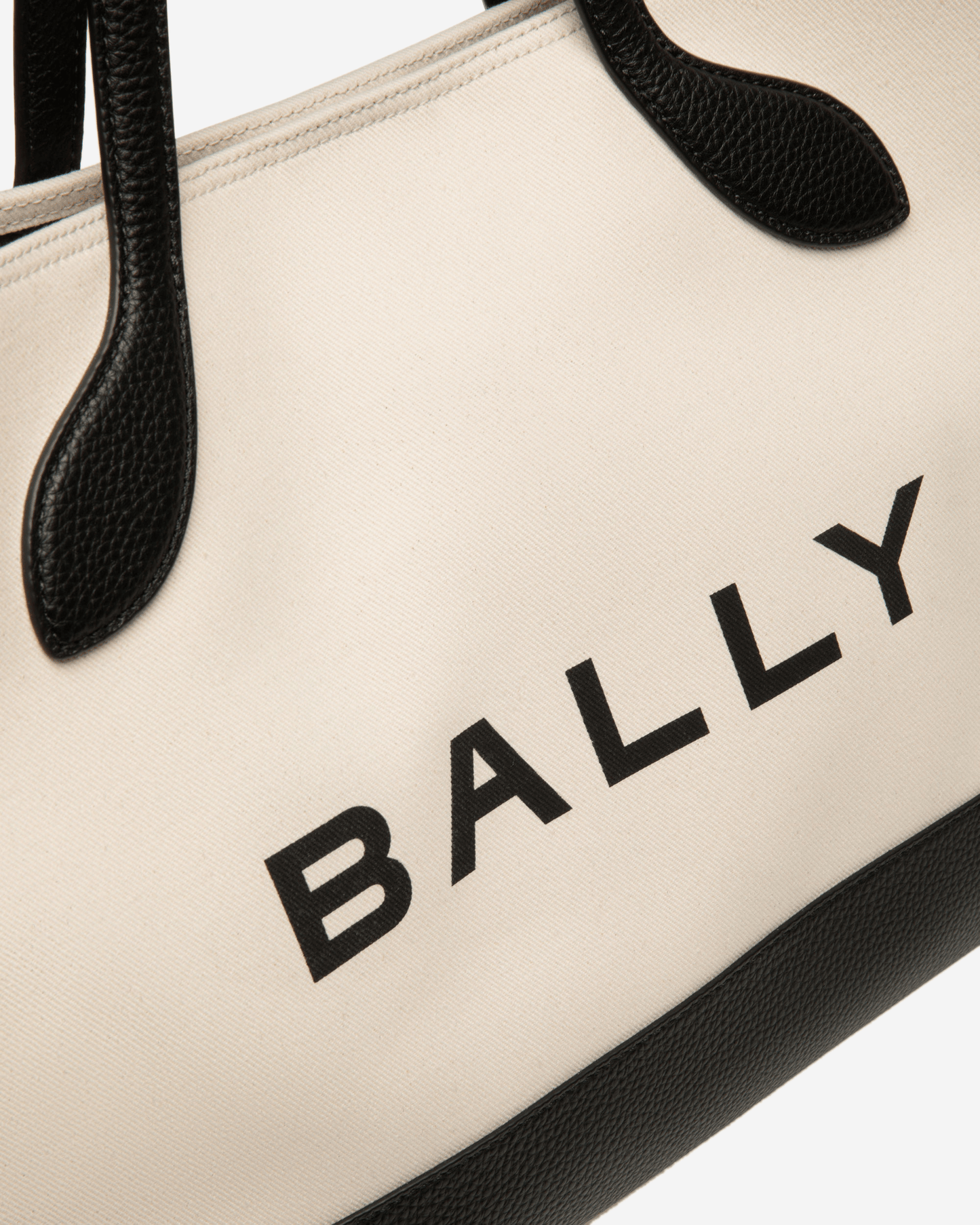 Bally Bar Keep On EW - حقيبة حمل