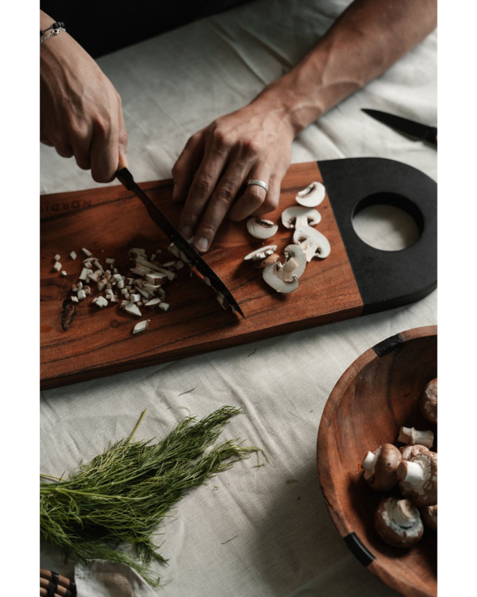 لوح تقطيع خشبي كبير من نورديكو