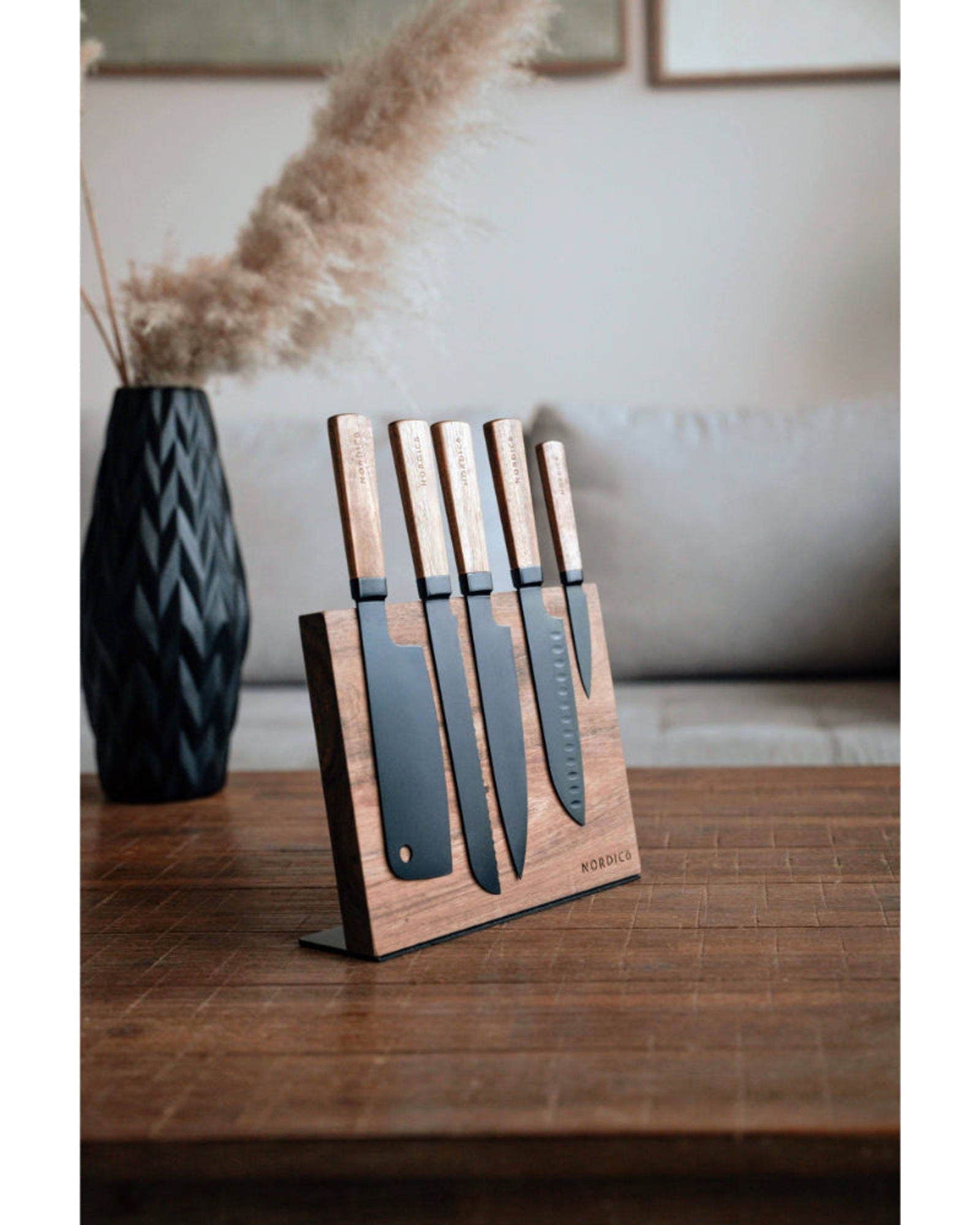 حامل سكين مغناطيسي من نورديكو